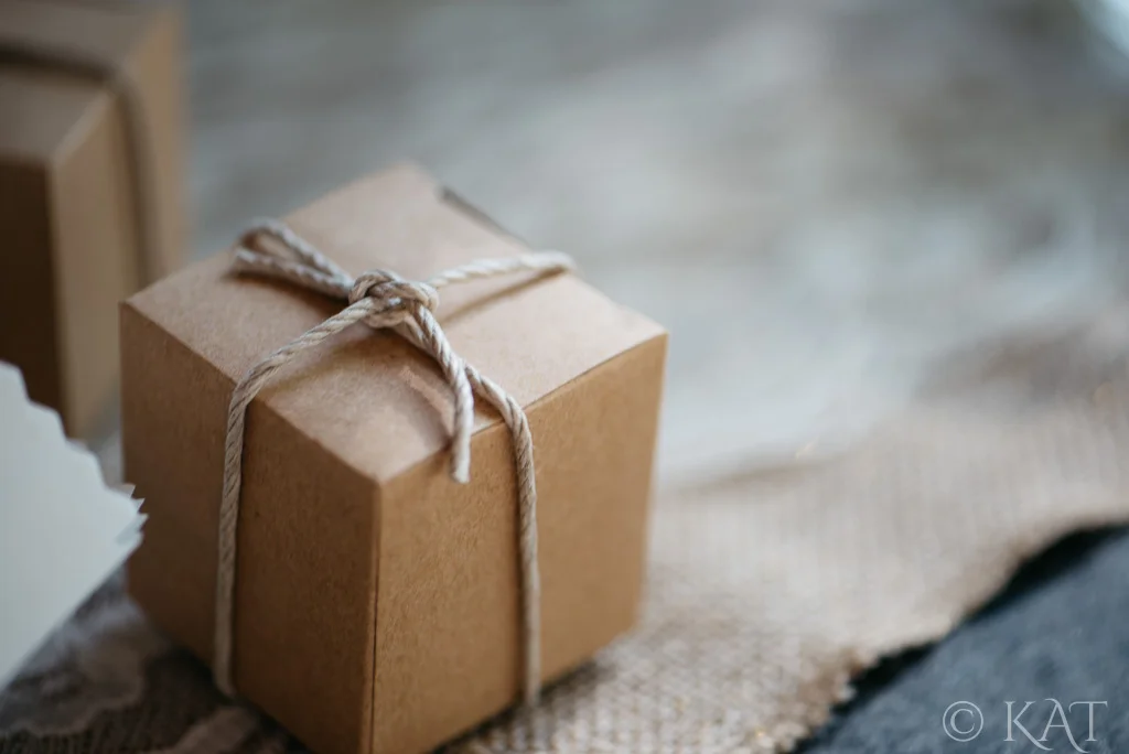 Cute little gifts for the guests.