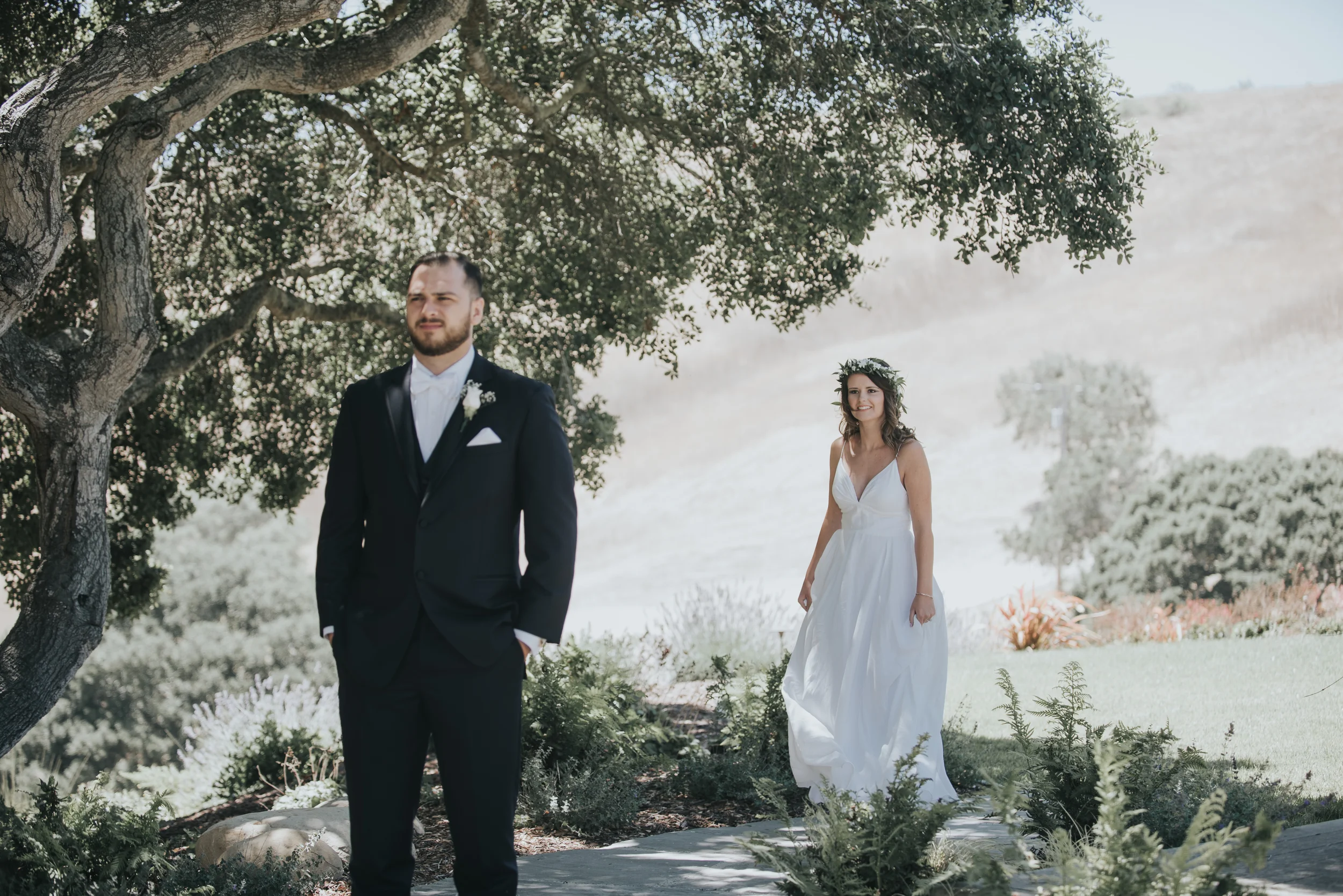 The first look took place next to this gorgeous old tree overlooking the winery and barn.