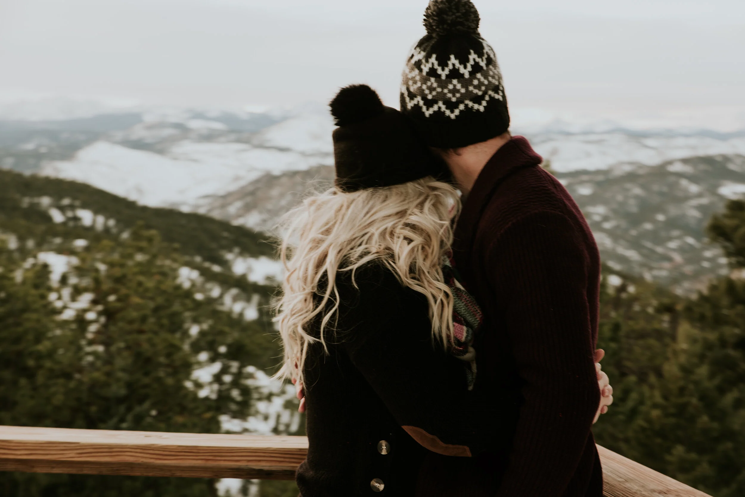 colorado-mountain-engagement-photo-shoot