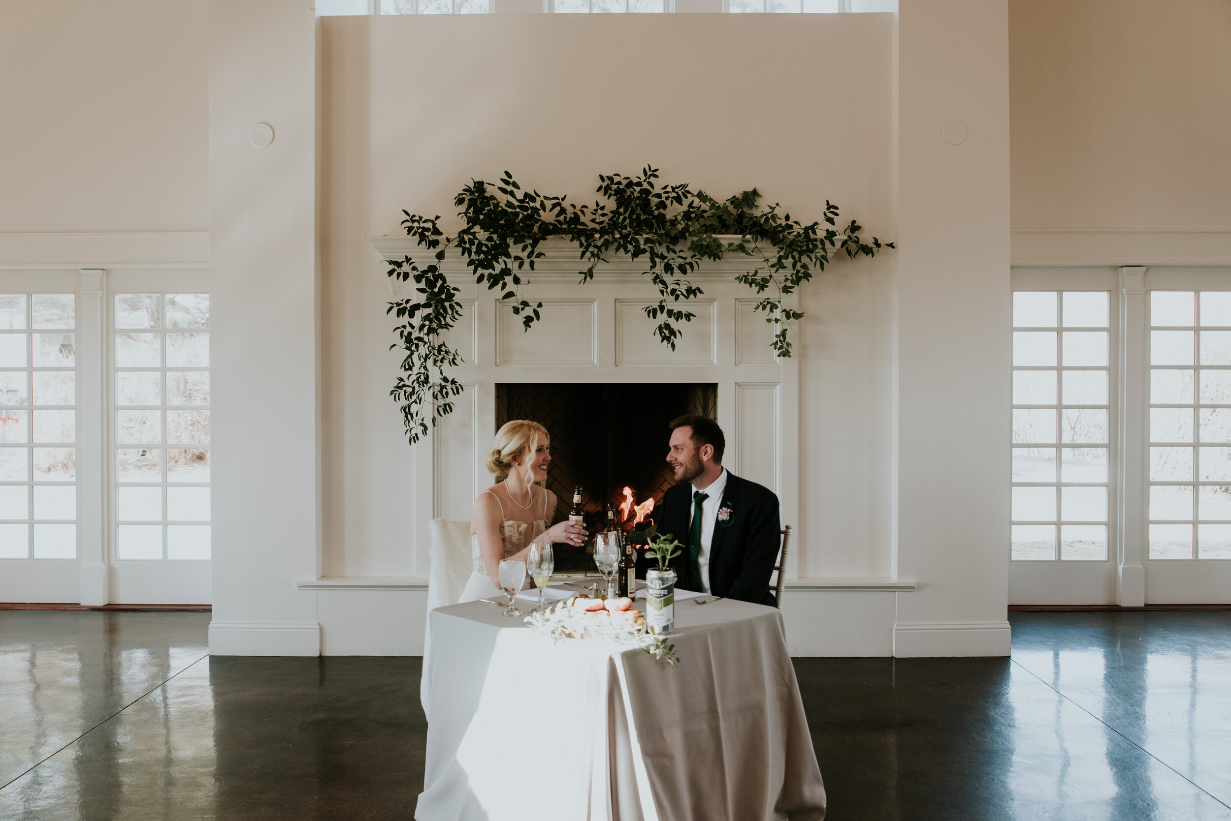 head-table-manor-house