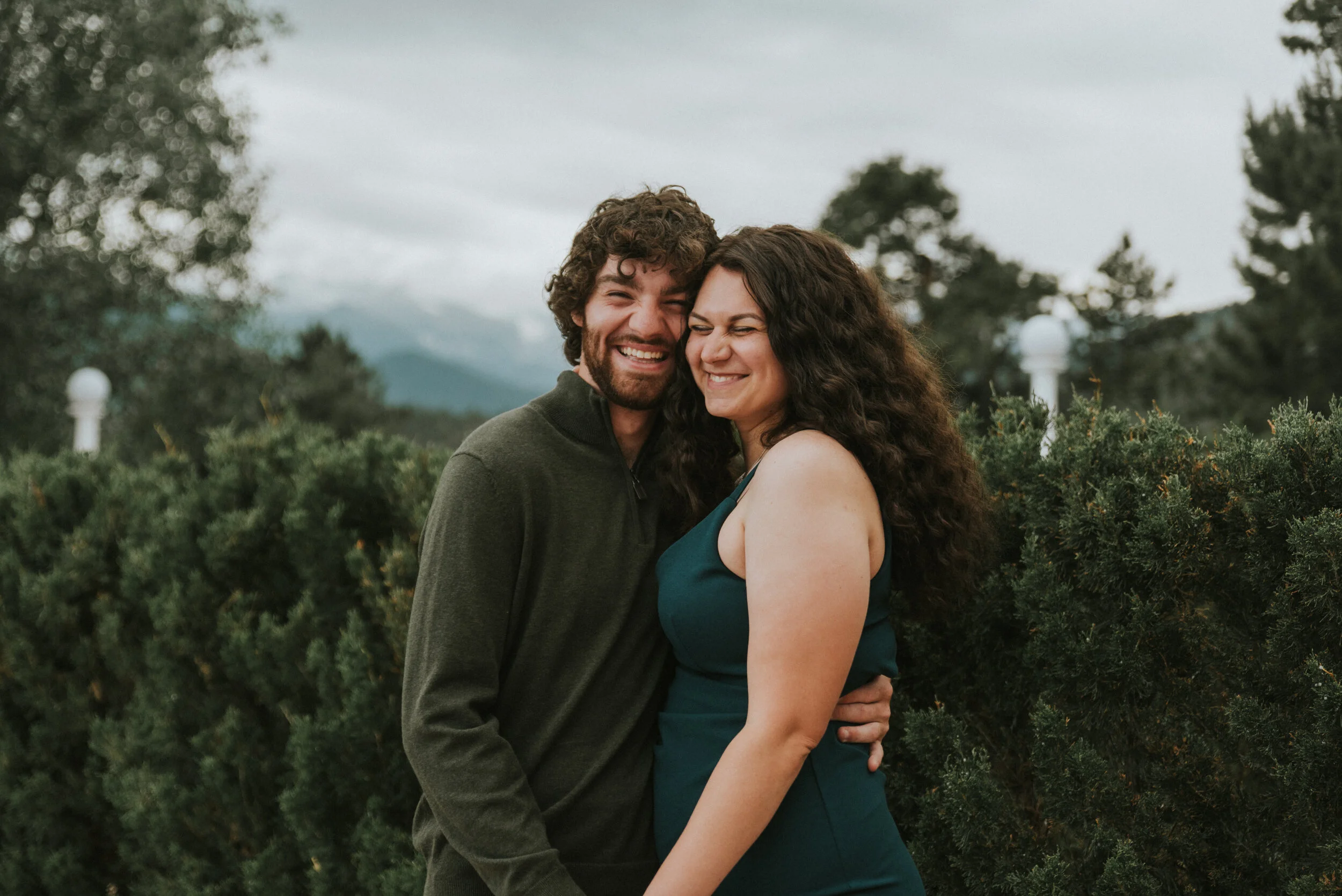 couple_in_estes_park_engagement_photo