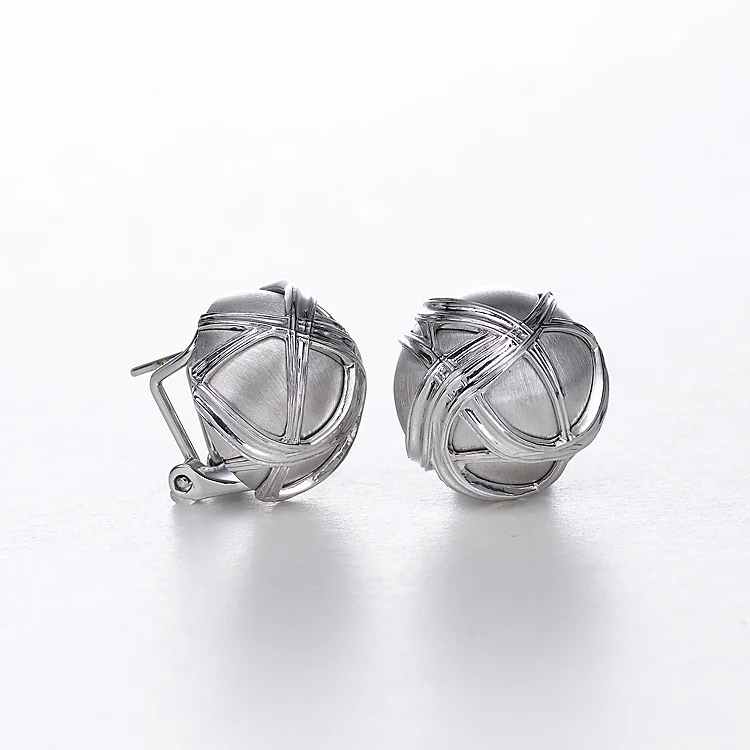 Freeform Swirl Earrings_SM_side.jpg