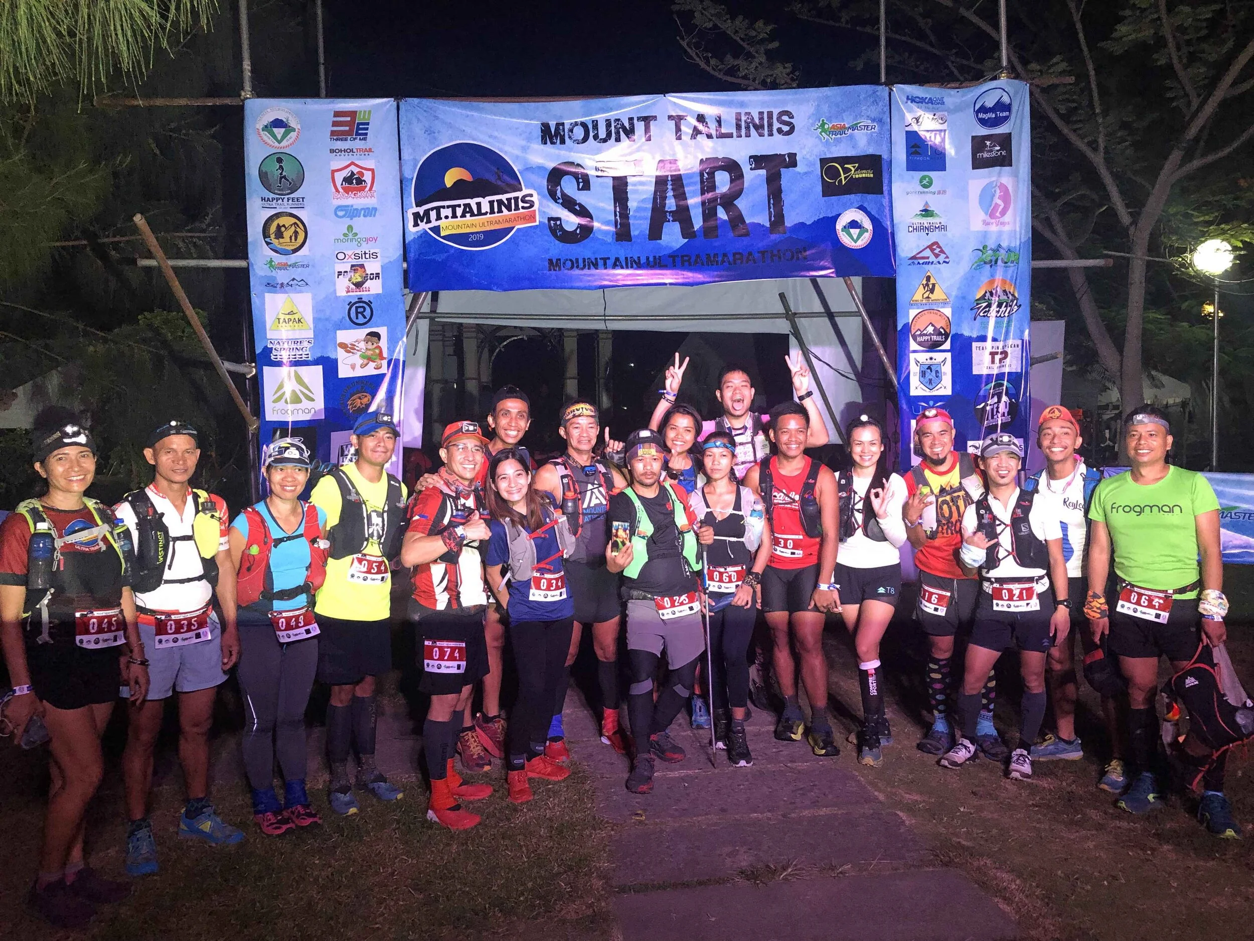 One group of the 333 runners who started the 70K and 50K race categories this weekend