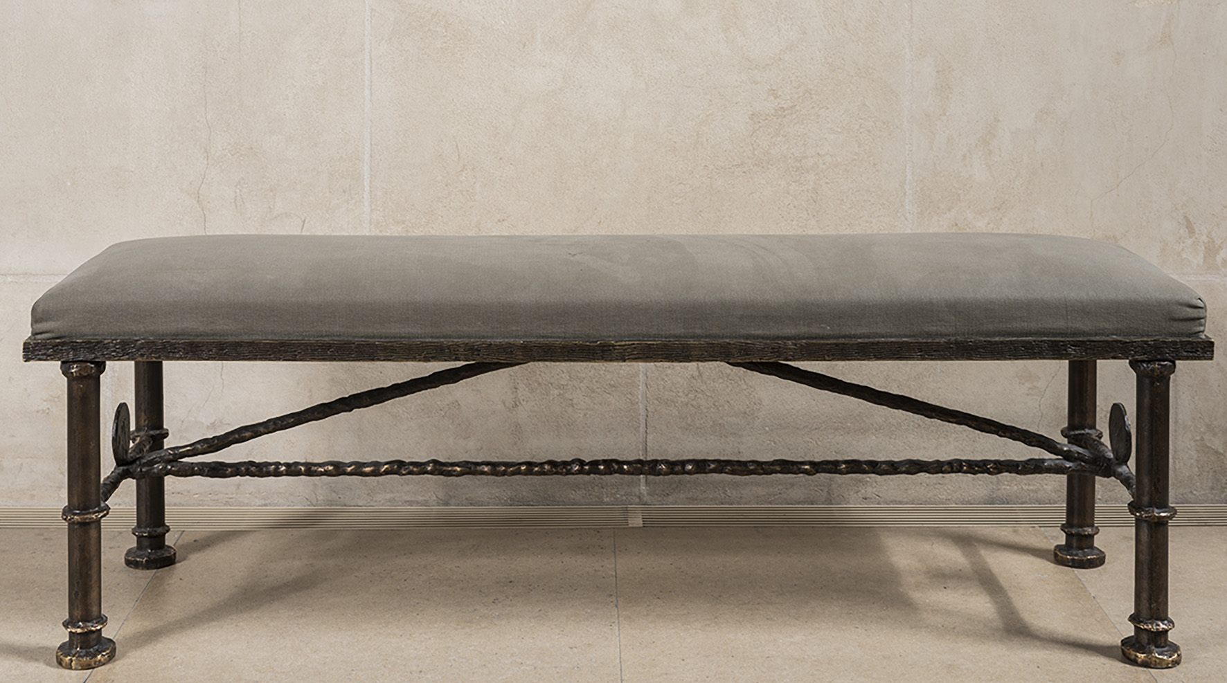 Diego Giacometti (1902-1985), Bench, executed at Bronze Métier d'Art Foundry, Port-sur-Saône, between 1983-1985, on display at Musée national Picasso-Paris; bronze, 41.5 x 152 x 42 cm ©Philippe Fuzeau/ Musée national Picasso-Paris