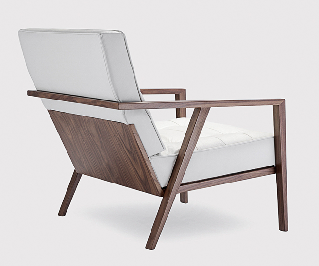 STM full arm with walnut frame and leather upholstery © OKHA