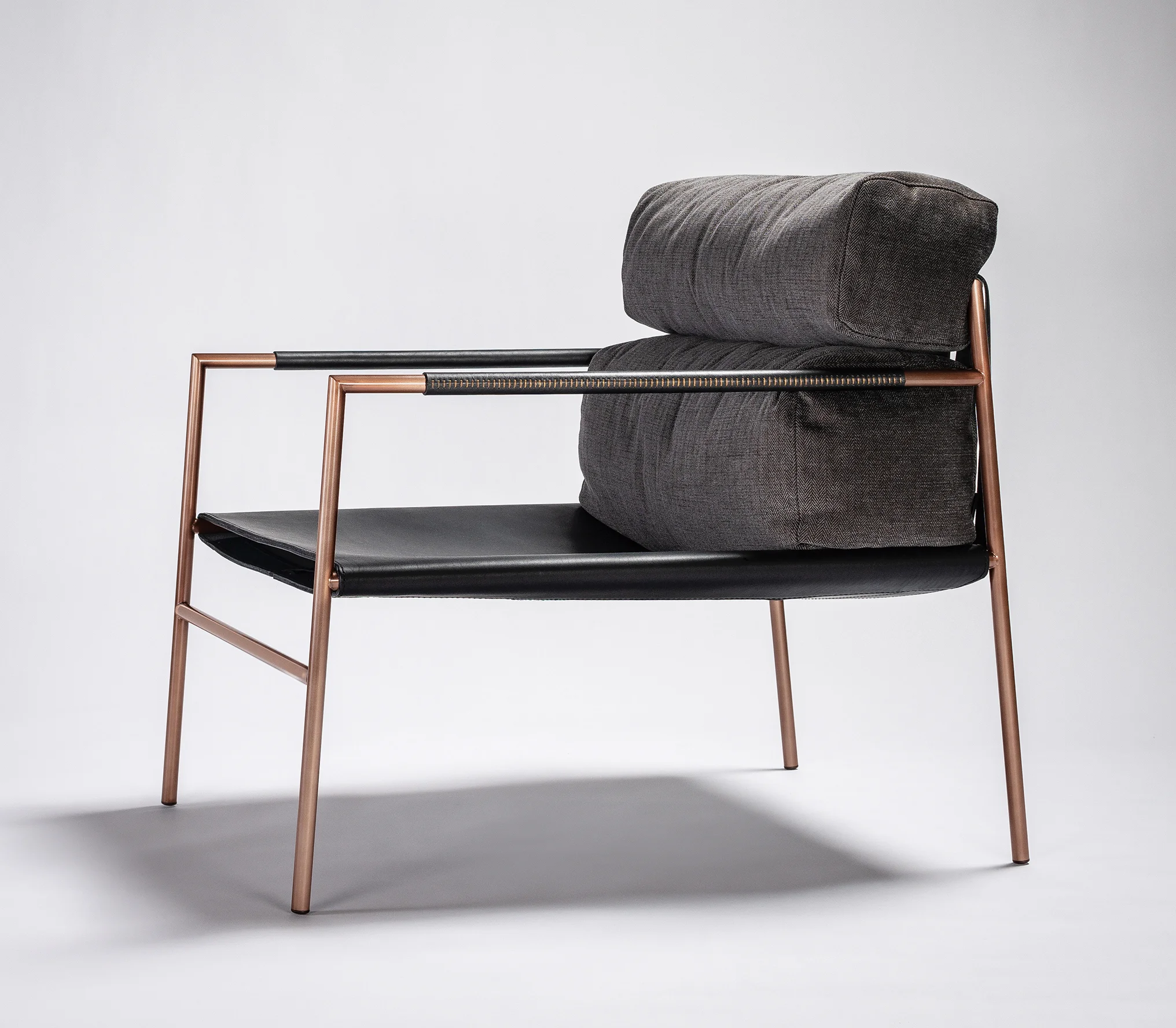 JK easy chair ⓒ Ritzwell Design: Jun Kamahara