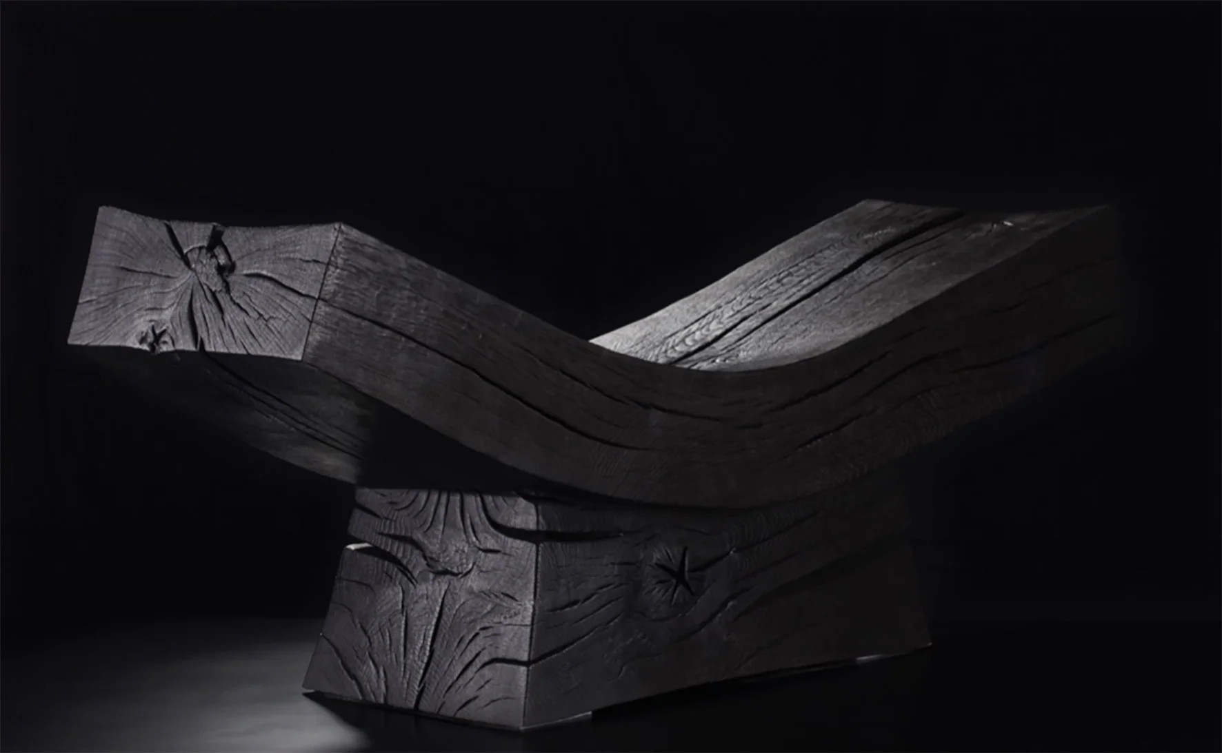 Artists: Jim Partridge & Liz Walmsley Scorched Bench, Oak, 2019 ⓒSylvain Deleu Scorched Bench was included in Sarah Myerscough’s curation for Masterpiece London 2019