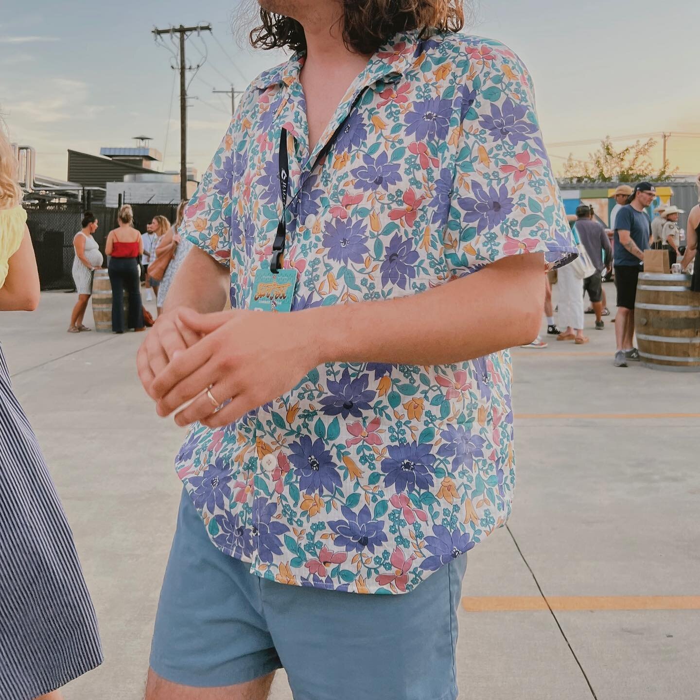 outfitted this @theinkcaps for Surf Fest &amp; got to watch him rip a solo in a handmade button down 🍄 made from a funky vintage floral via. estate sale.
Thx for being my paper doll @dc.washington
-LL