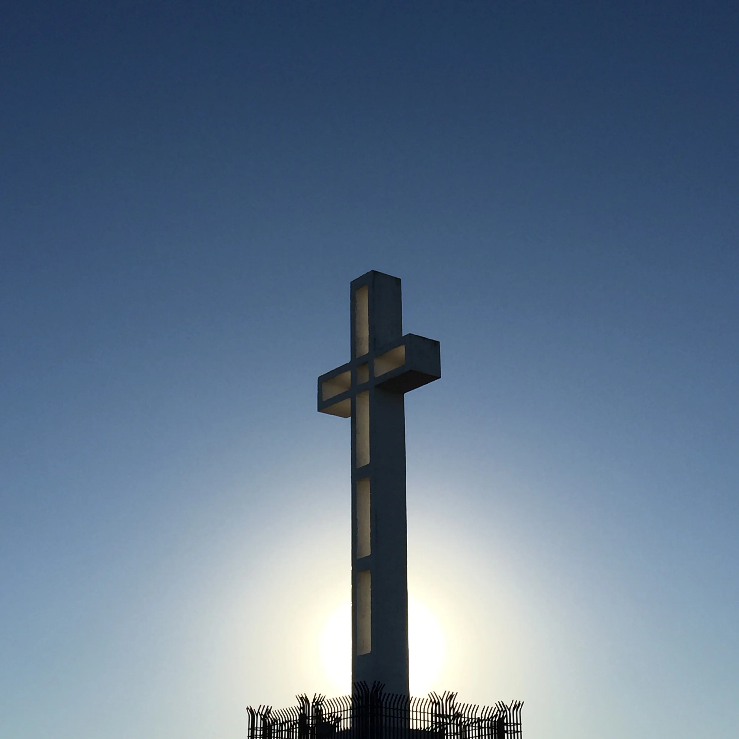  The Mt Soledad cross sits atop the highest point in the posh San Diego neighborhood of La Jolla. The cross itself has undergone 2 
