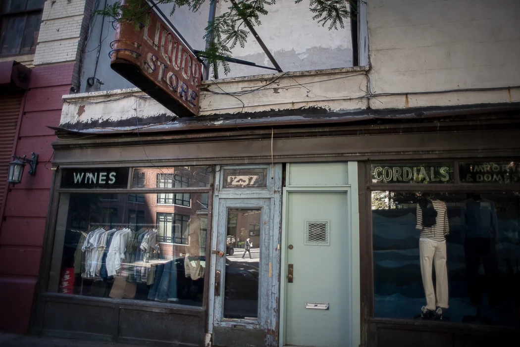  Liquor Store, West Broadway 