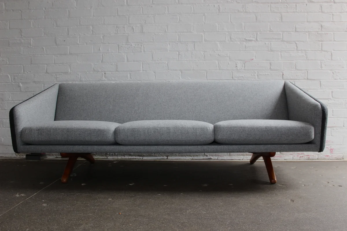 Wikkelso sofa 1.jpg