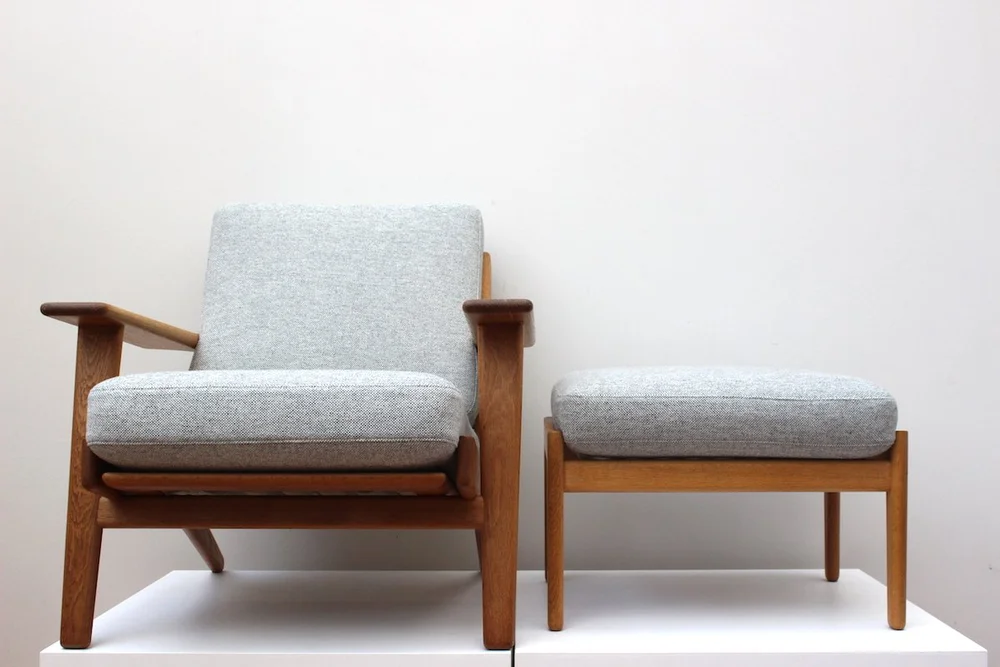 Hans J.Wegner(ハンス・J・ウェグナー)GE290オークGETAMA Hans J. Wegner for GETAMA Lounge Chair in Oak and Dark Blue