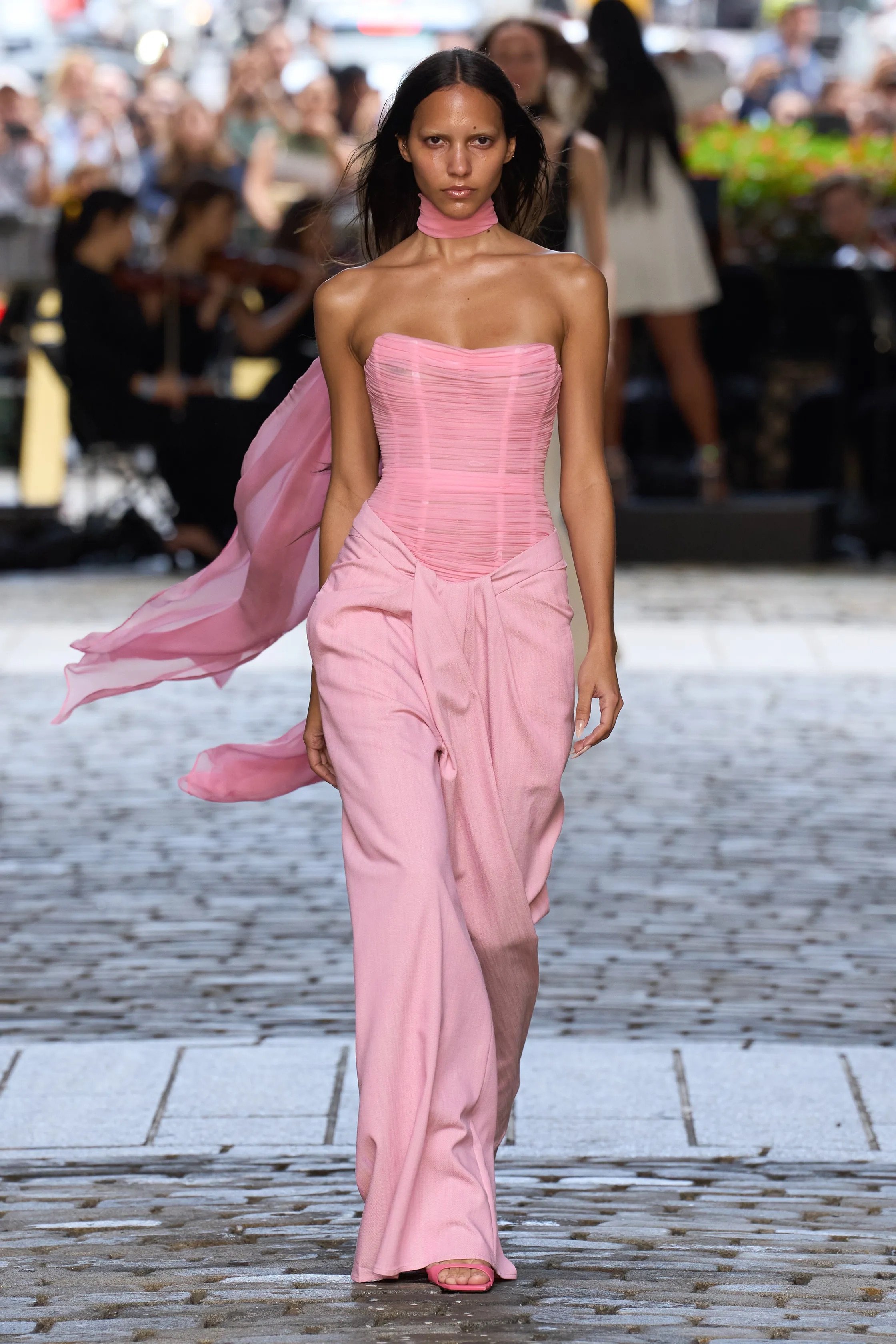 00002-prabal-gurung-spring-2025-ready-to-wear-credit-gorunway.jpeg
