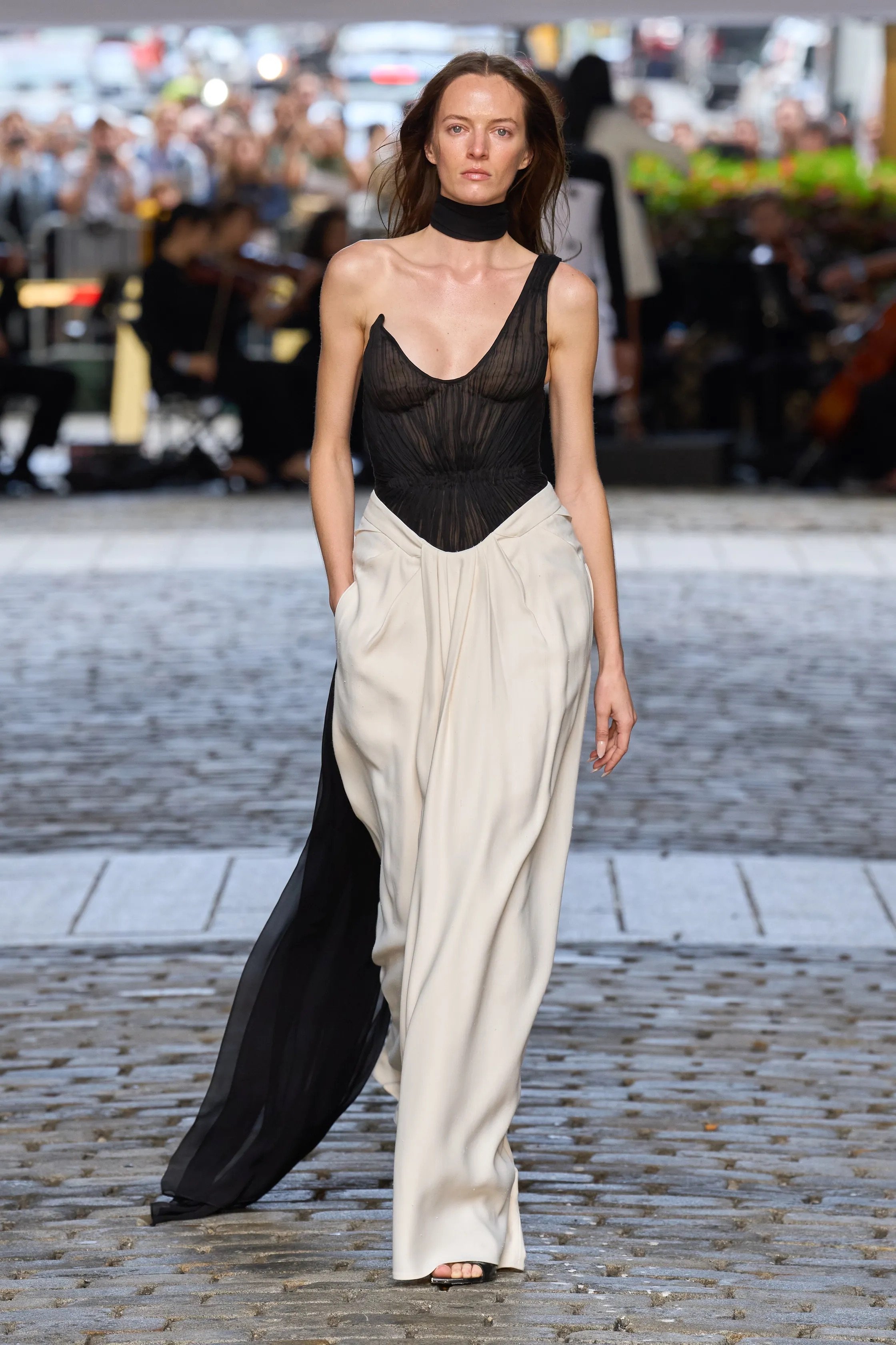 00003-prabal-gurung-spring-2025-ready-to-wear-credit-gorunway.jpeg