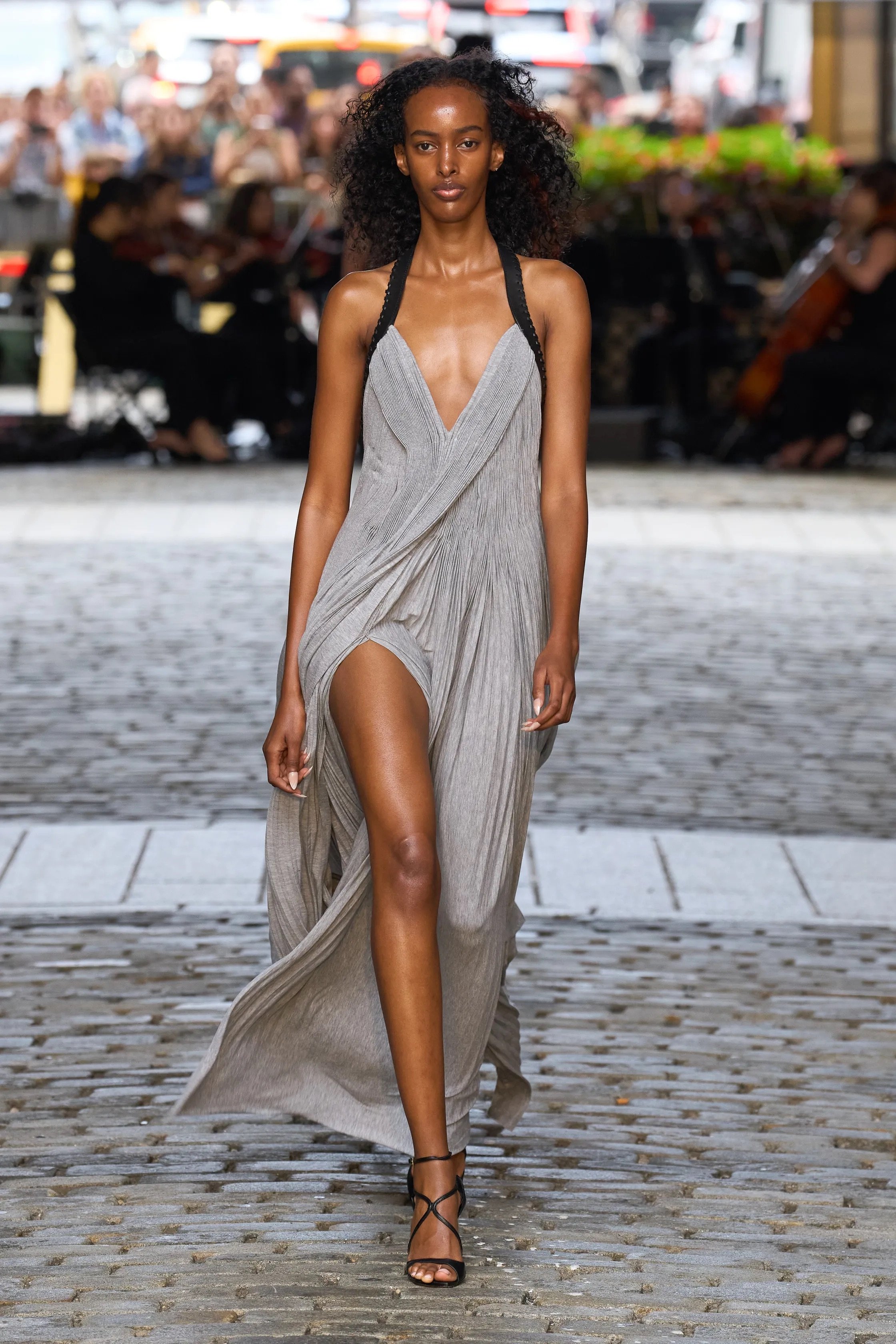 00013-prabal-gurung-spring-2025-ready-to-wear-credit-gorunway.jpeg