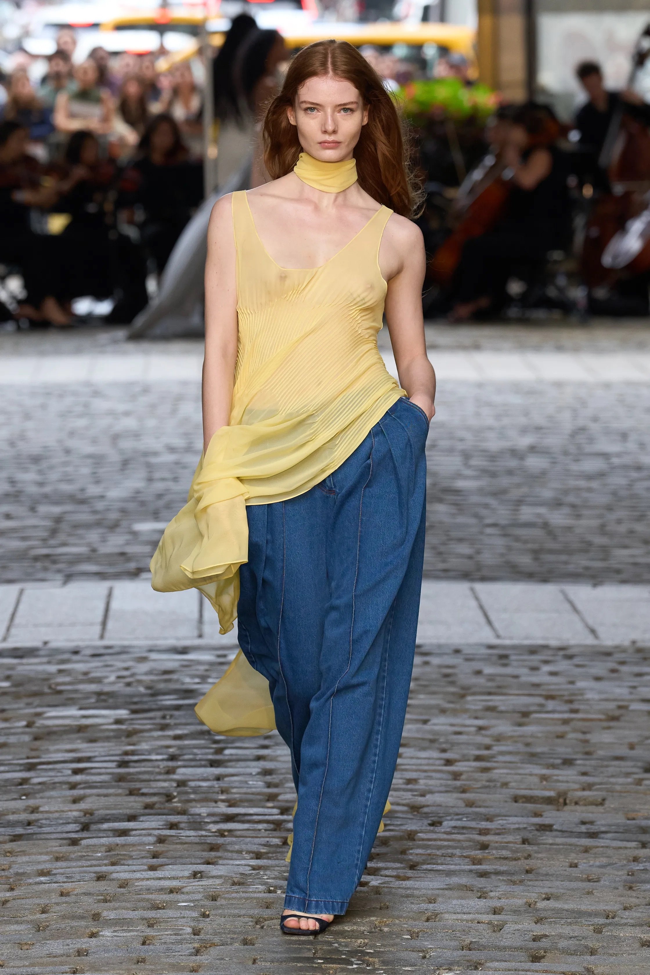00018-prabal-gurung-spring-2025-ready-to-wear-credit-gorunway.jpeg