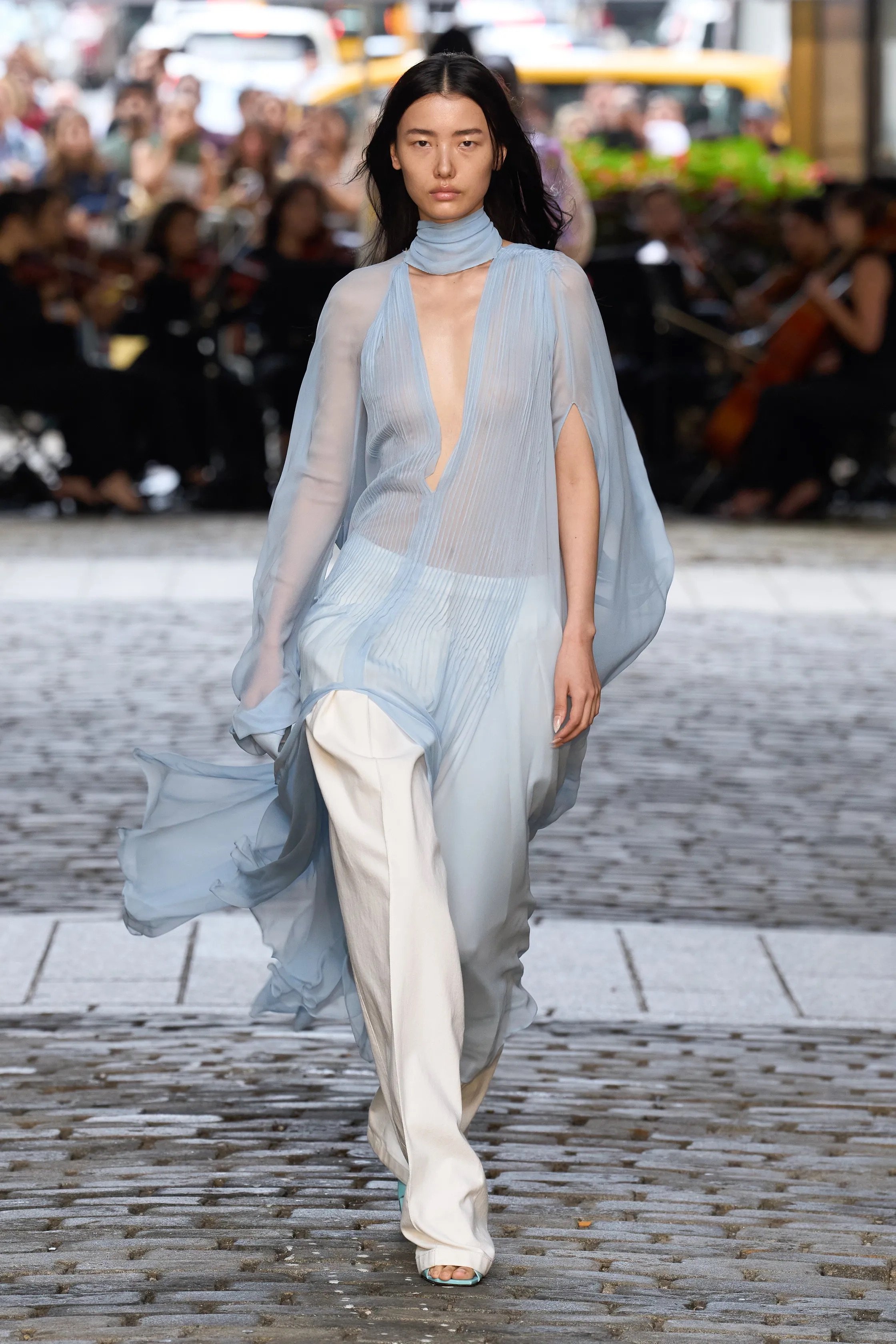 00020-prabal-gurung-spring-2025-ready-to-wear-credit-gorunway.jpeg