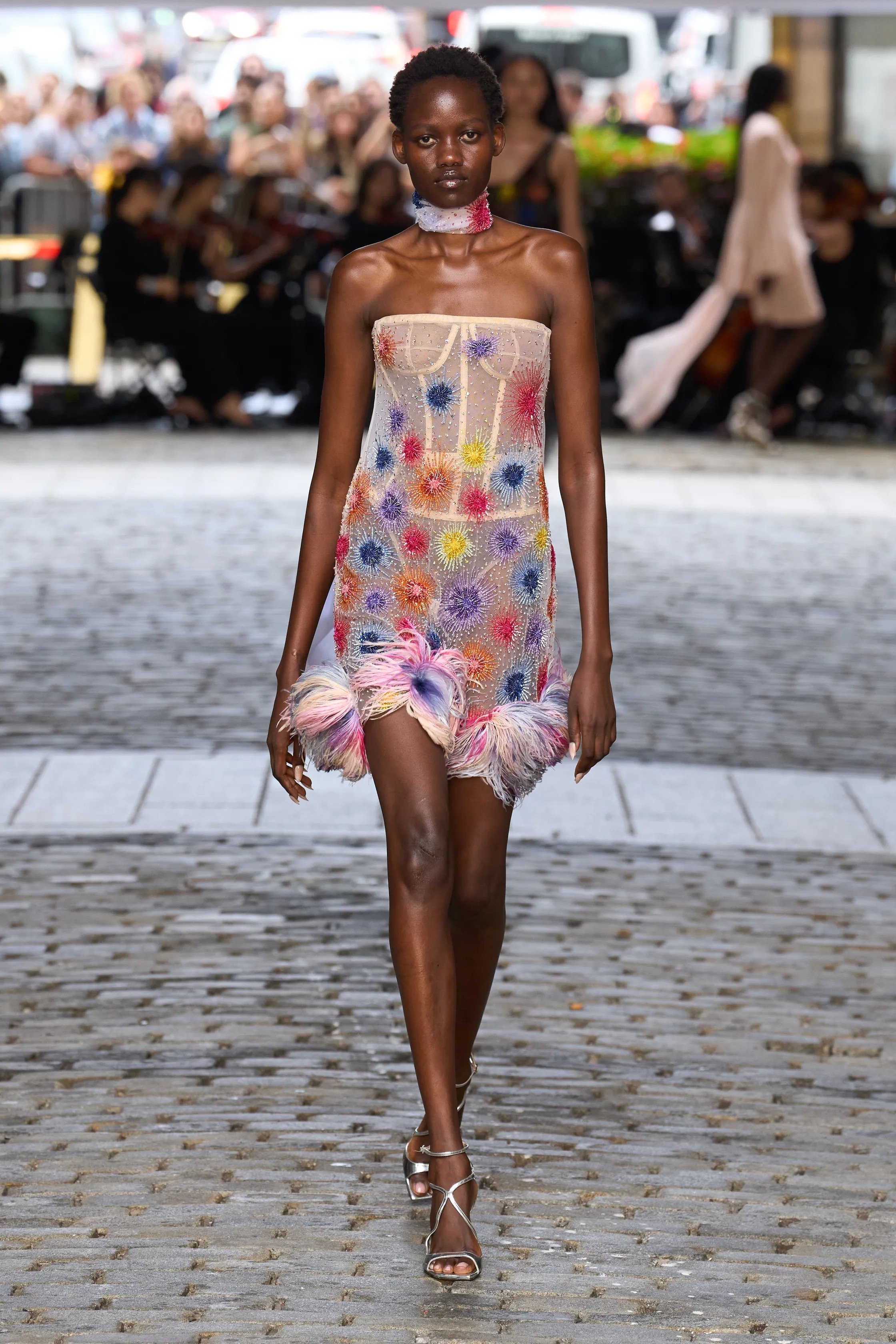00024-prabal-gurung-spring-2025-ready-to-wear-credit-gorunway.jpeg