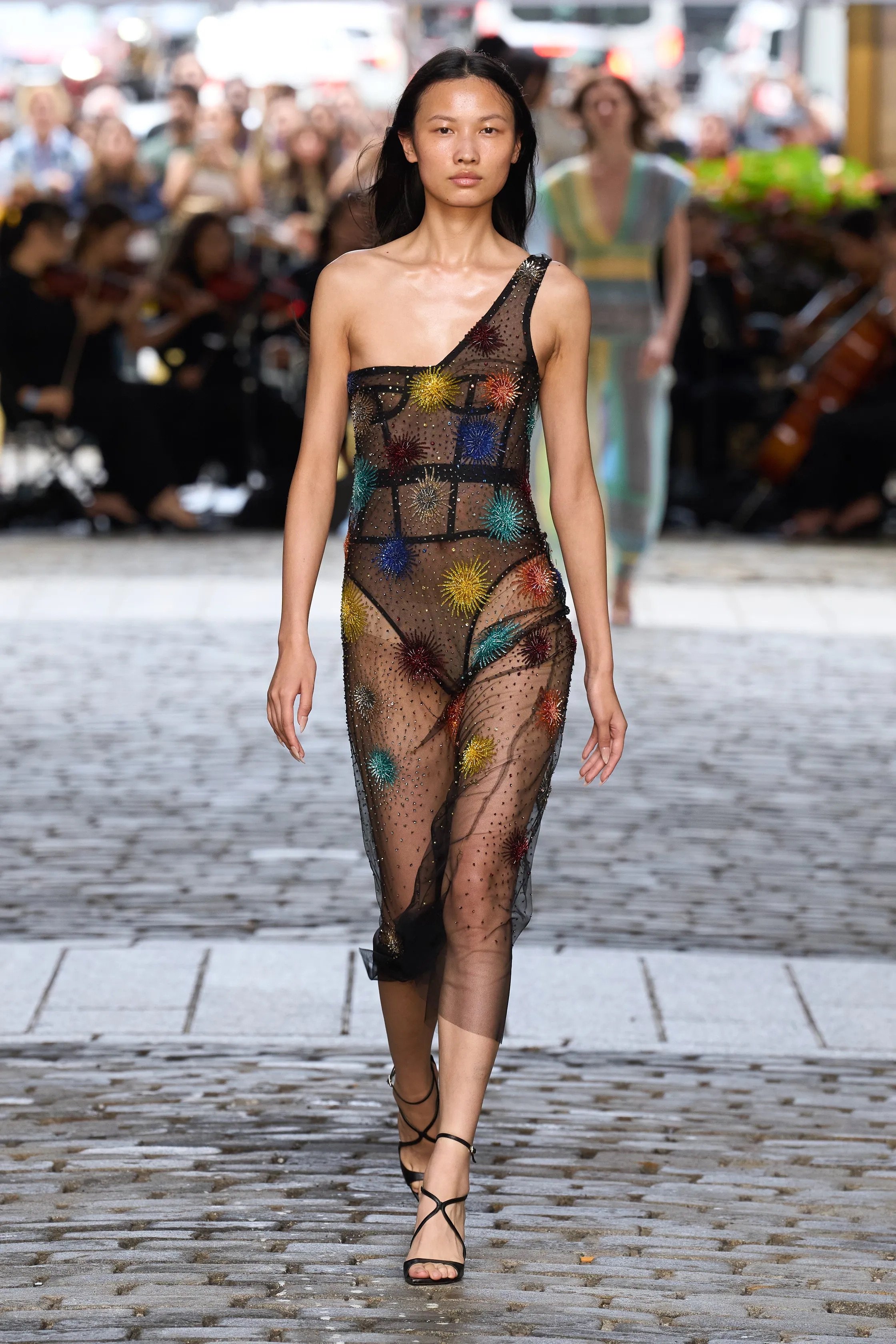 00025-prabal-gurung-spring-2025-ready-to-wear-credit-gorunway.jpeg