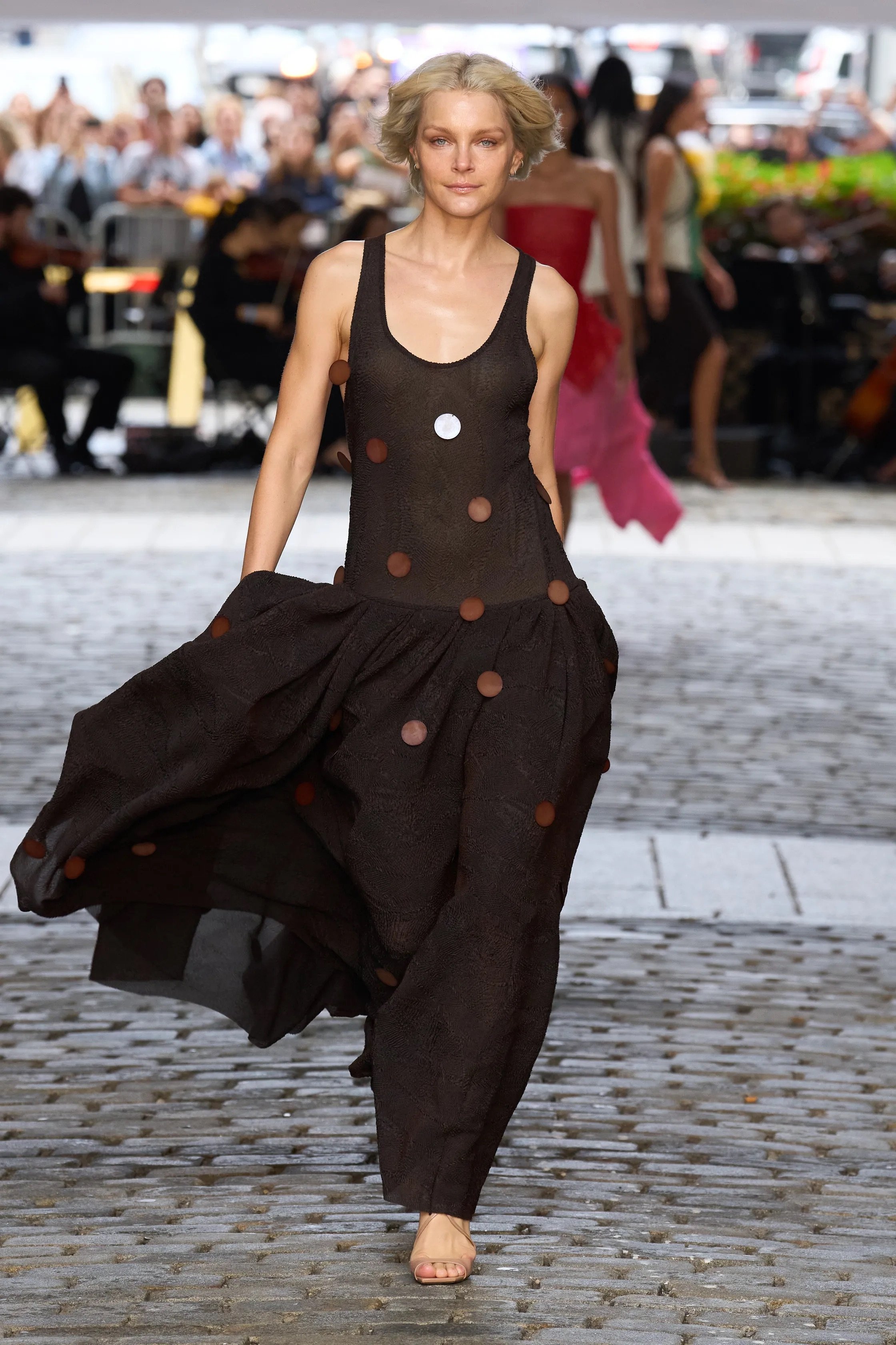 00031-prabal-gurung-spring-2025-ready-to-wear-credit-gorunway.jpeg