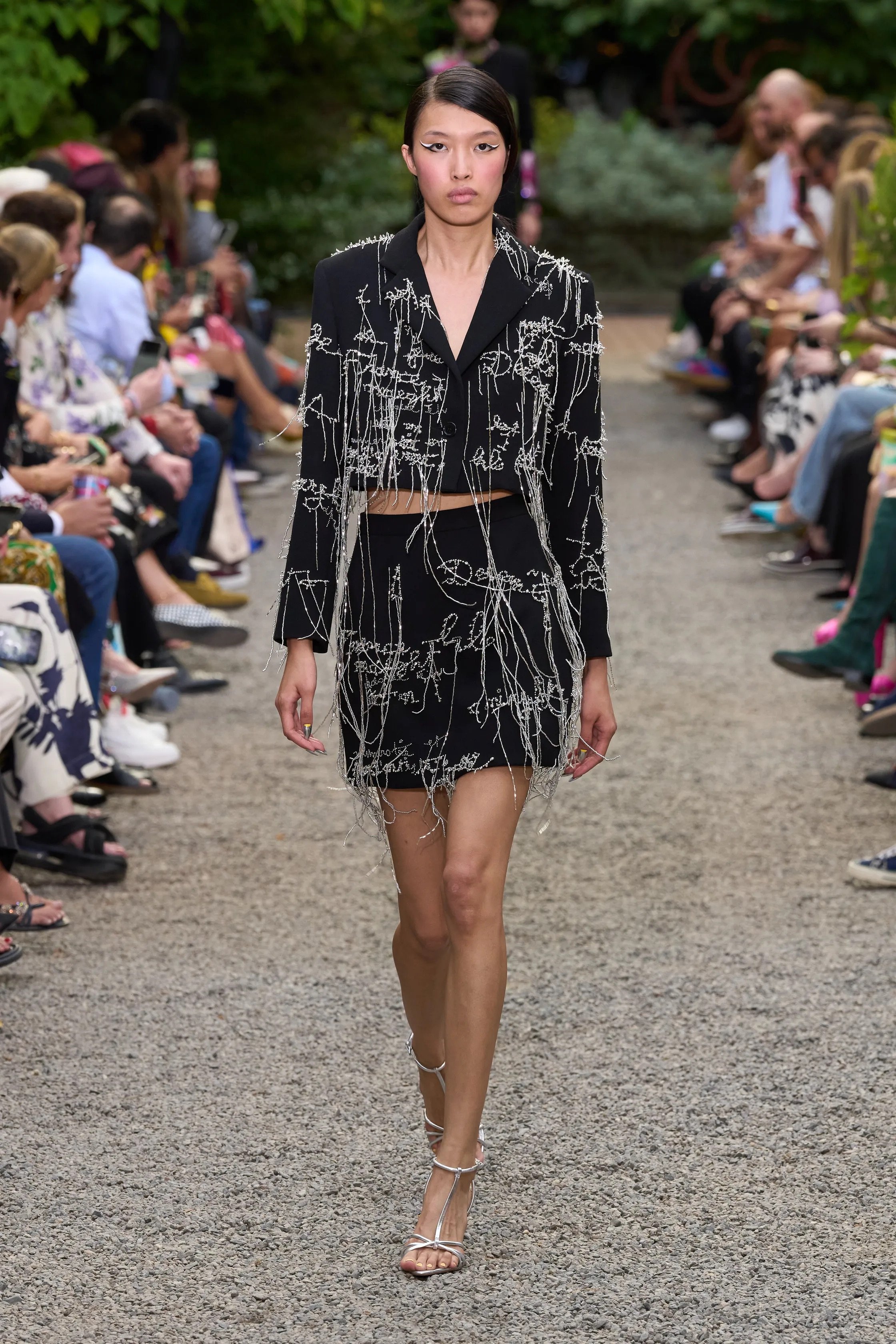 00043-libertine-spring-2025-ready-to-wear-credit-gorunway.jpeg