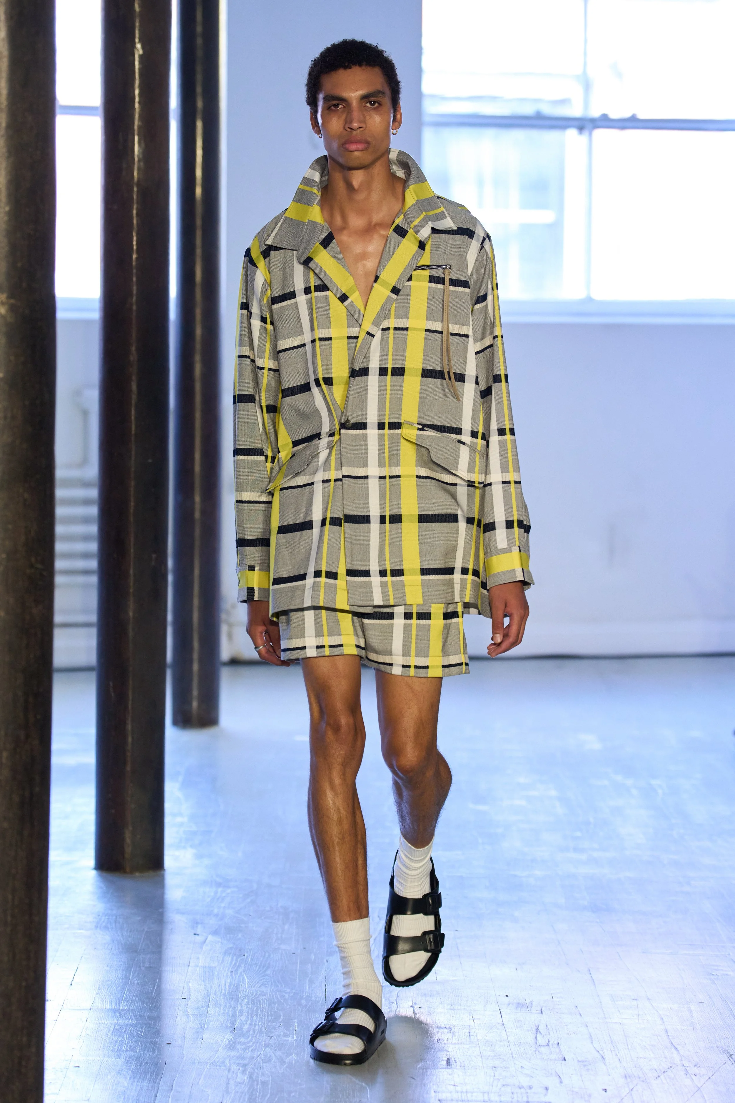KGL_SS24_RUNWAY_SHOW_19.jpg