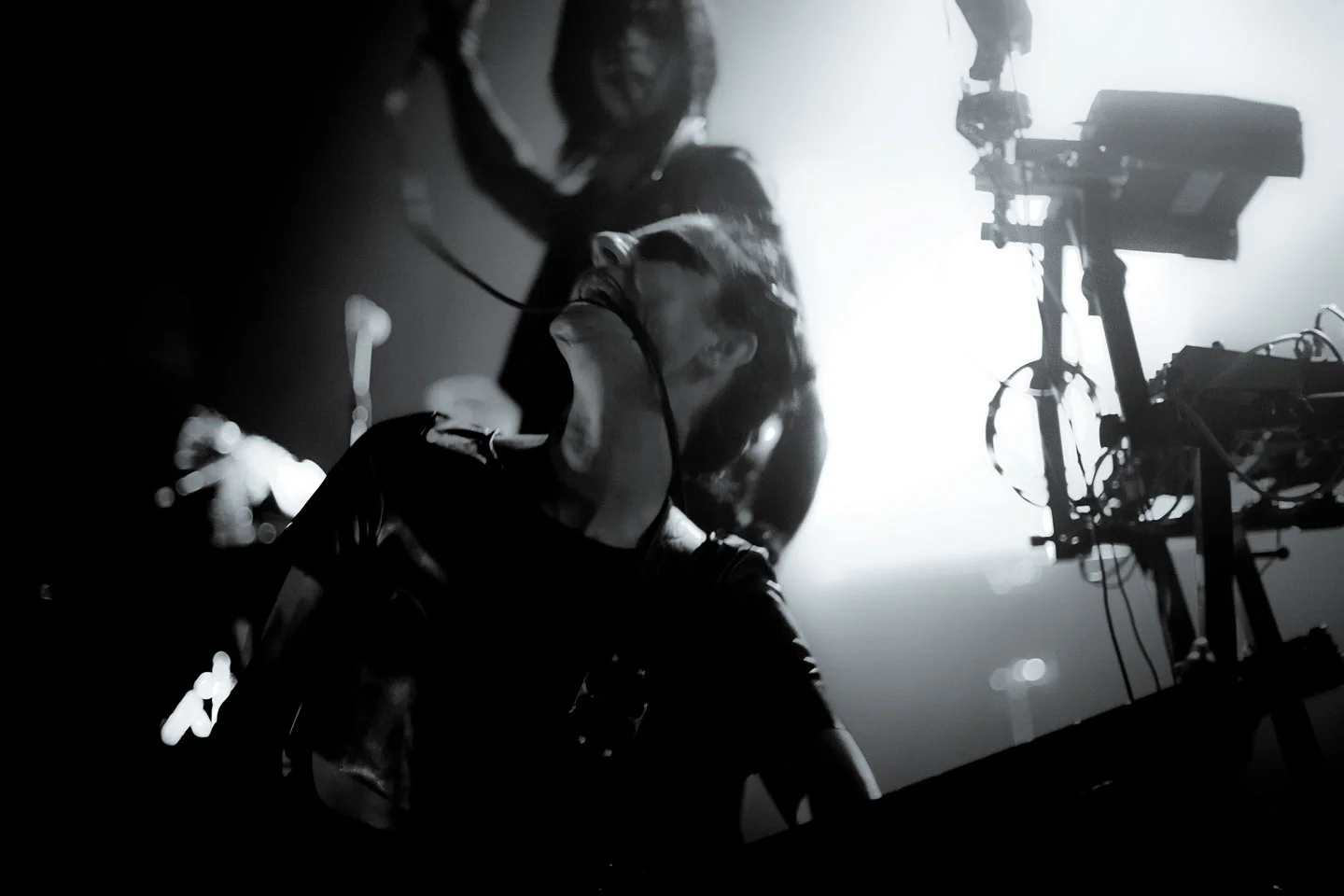 iamx.jpg