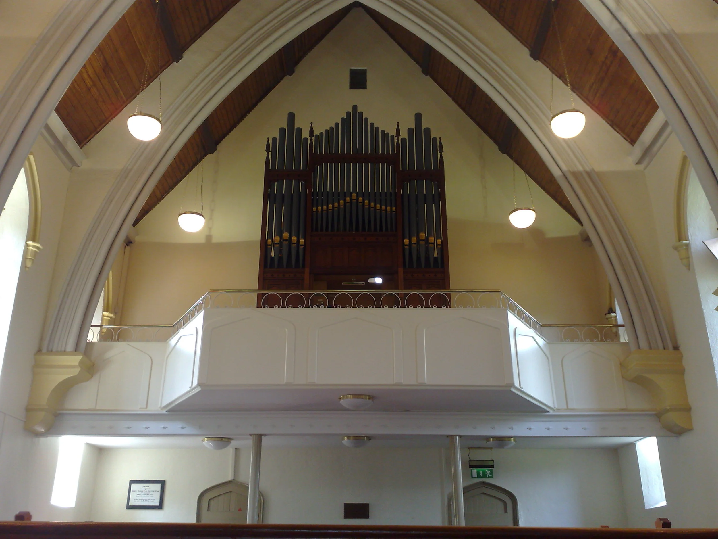 I wouldn't want to be relying on maintenance on this organ for a living.........it has hardly needed any attention since we fitted it!
