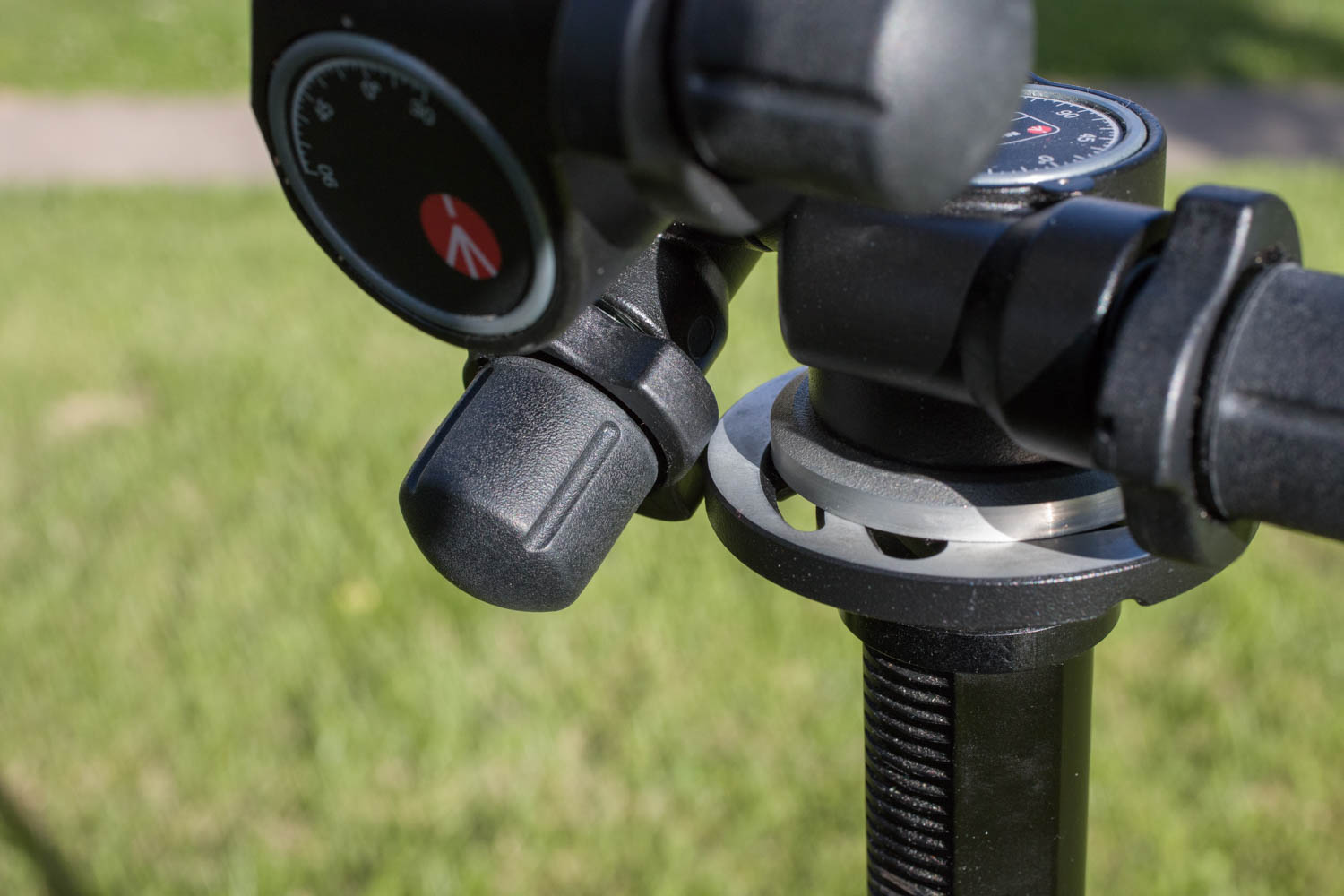 Here is the 410 bumping into the tripod at a relatively simple angle, usually this is easily fixed by turning the camera backwards and adjusting in the other direction.
