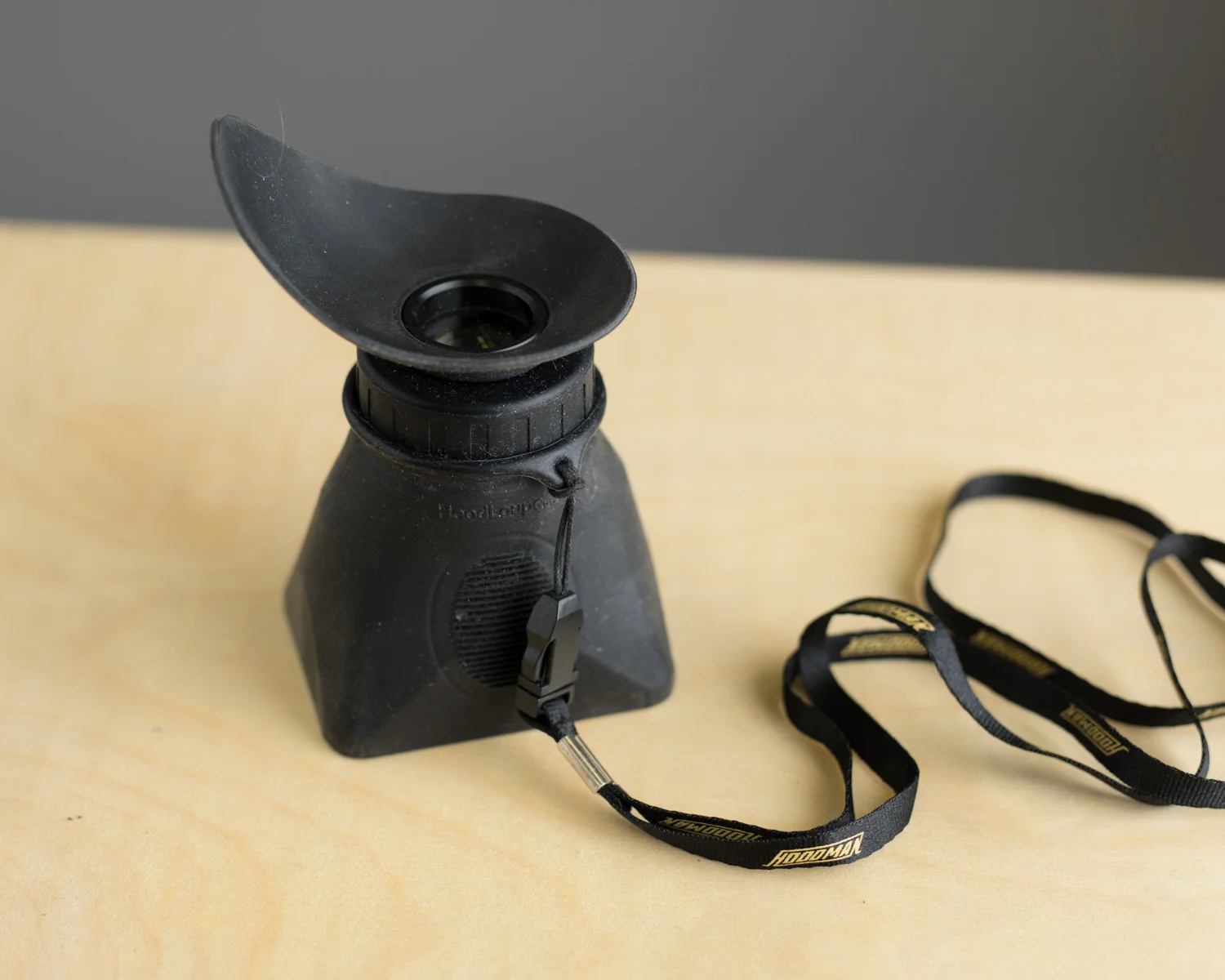This guy comes in handy when you don't want to tether, it shades the back screen of the camera so you can see it, and at the same time it magnifies.