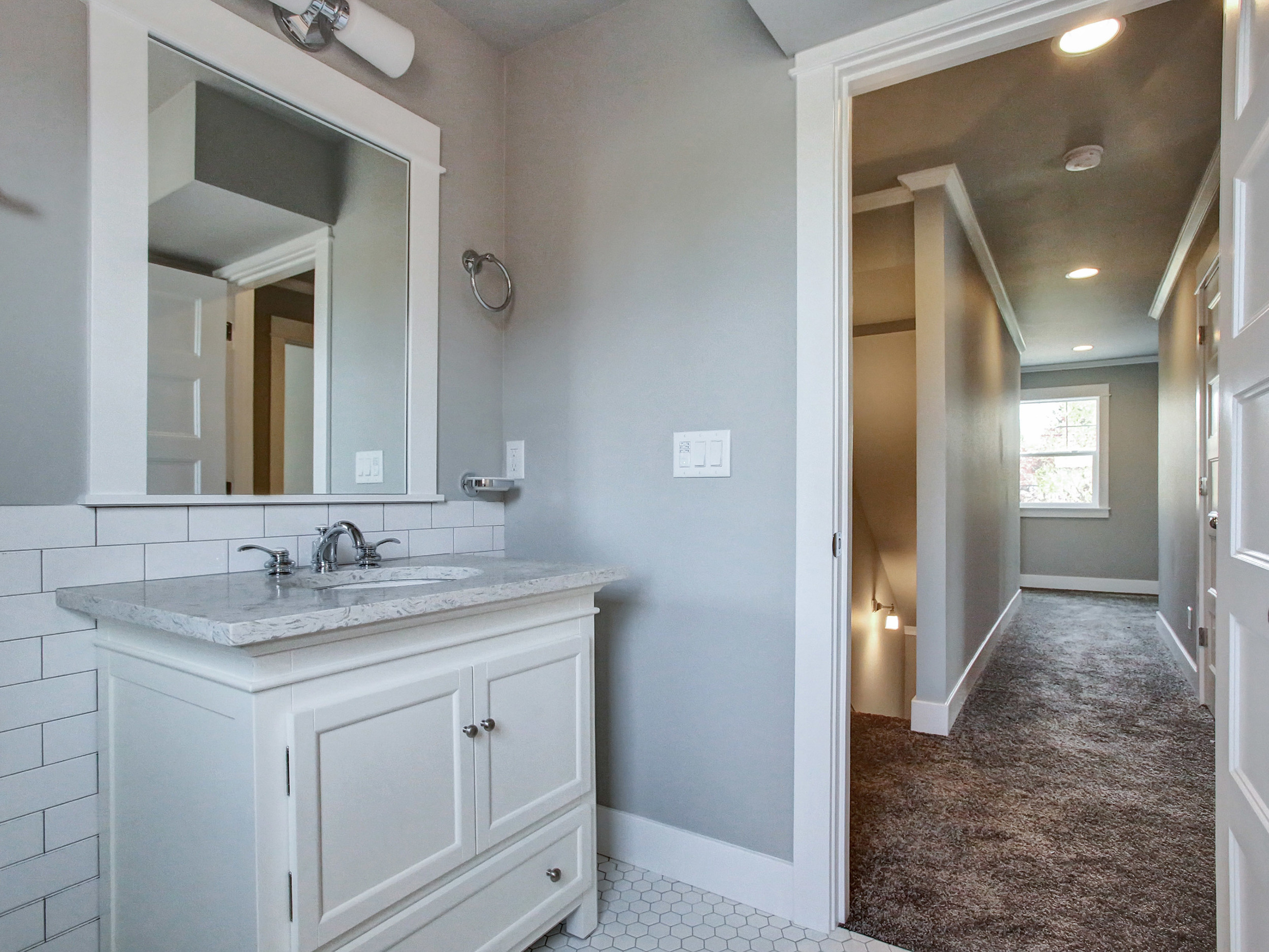 2637 SE 64th Ave - Portland - 26.jpg
