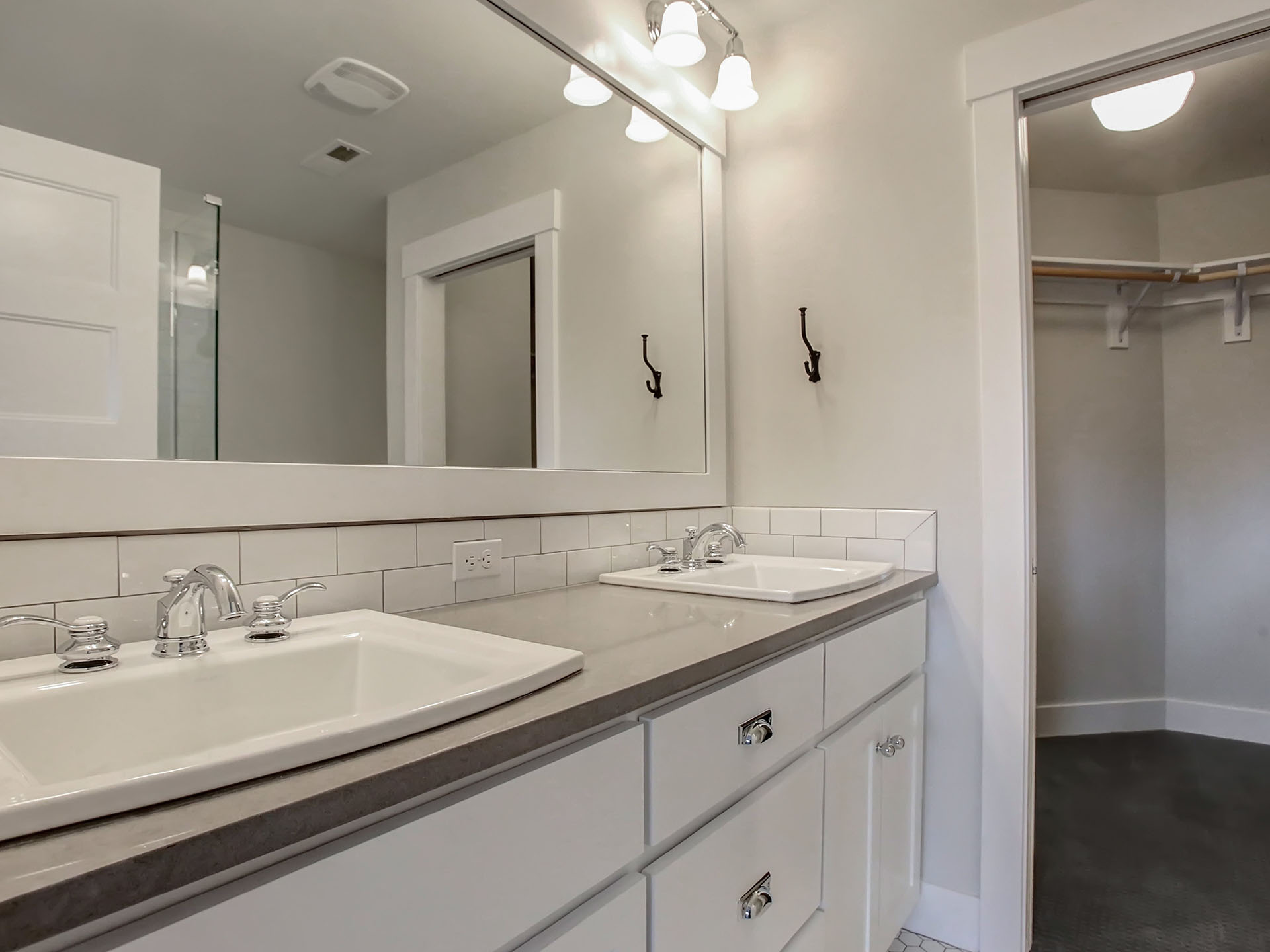 5437 NE 37th Ave - Portland- 23.jpg