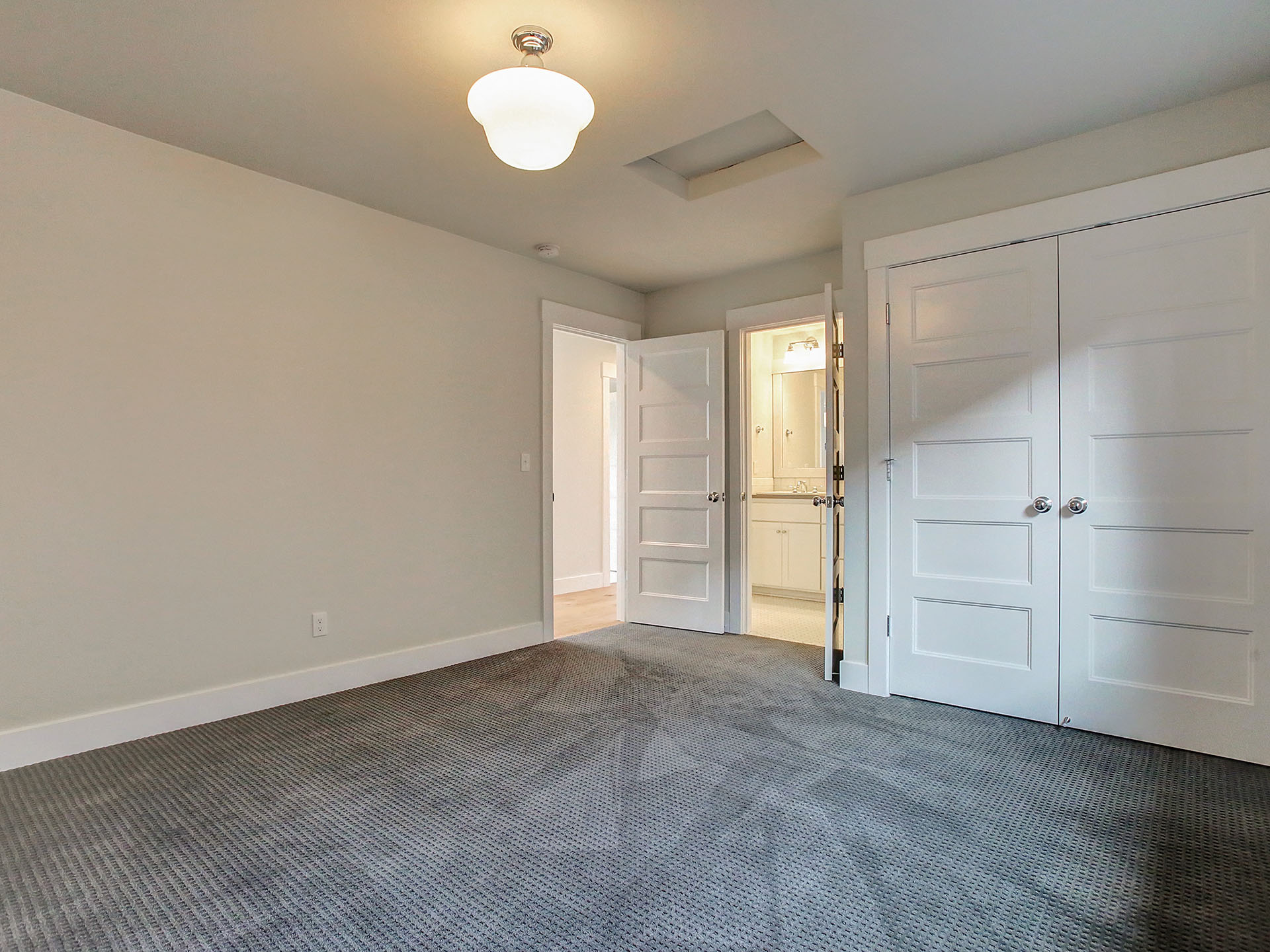 5485 NE 37th Ave - Portland- 30.jpg