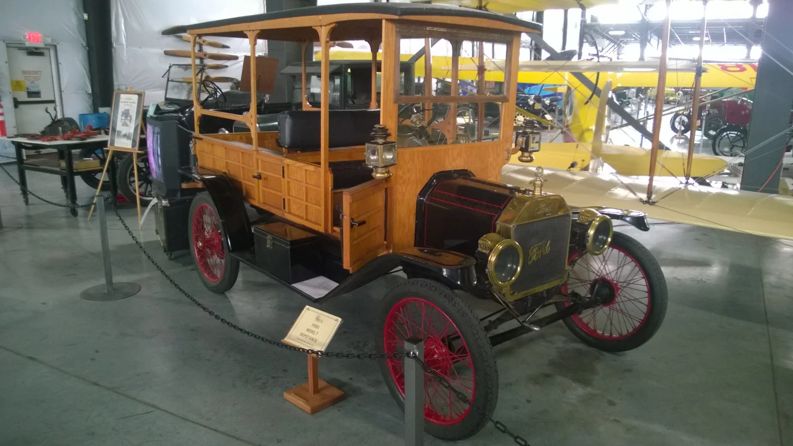 WAAM - Western Antique Aeroplane and Automobile Museum