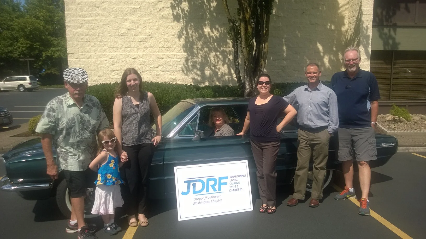 Oregon/SW Washington Chapter JDRF staff with Joe, Jim, their co-granddaughter and the Thunderbird.
