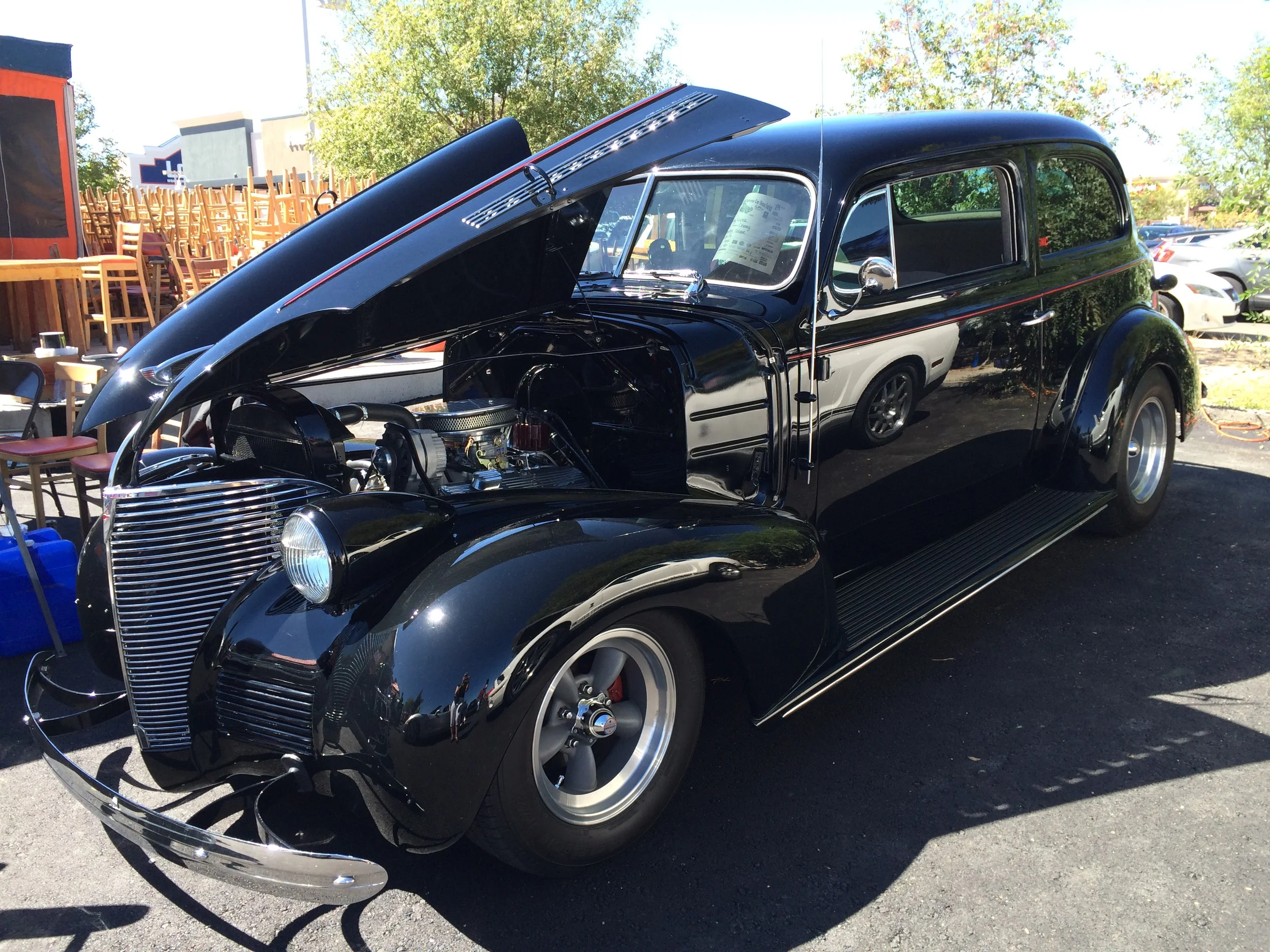 Albuquerque - Parking Lot Car Show