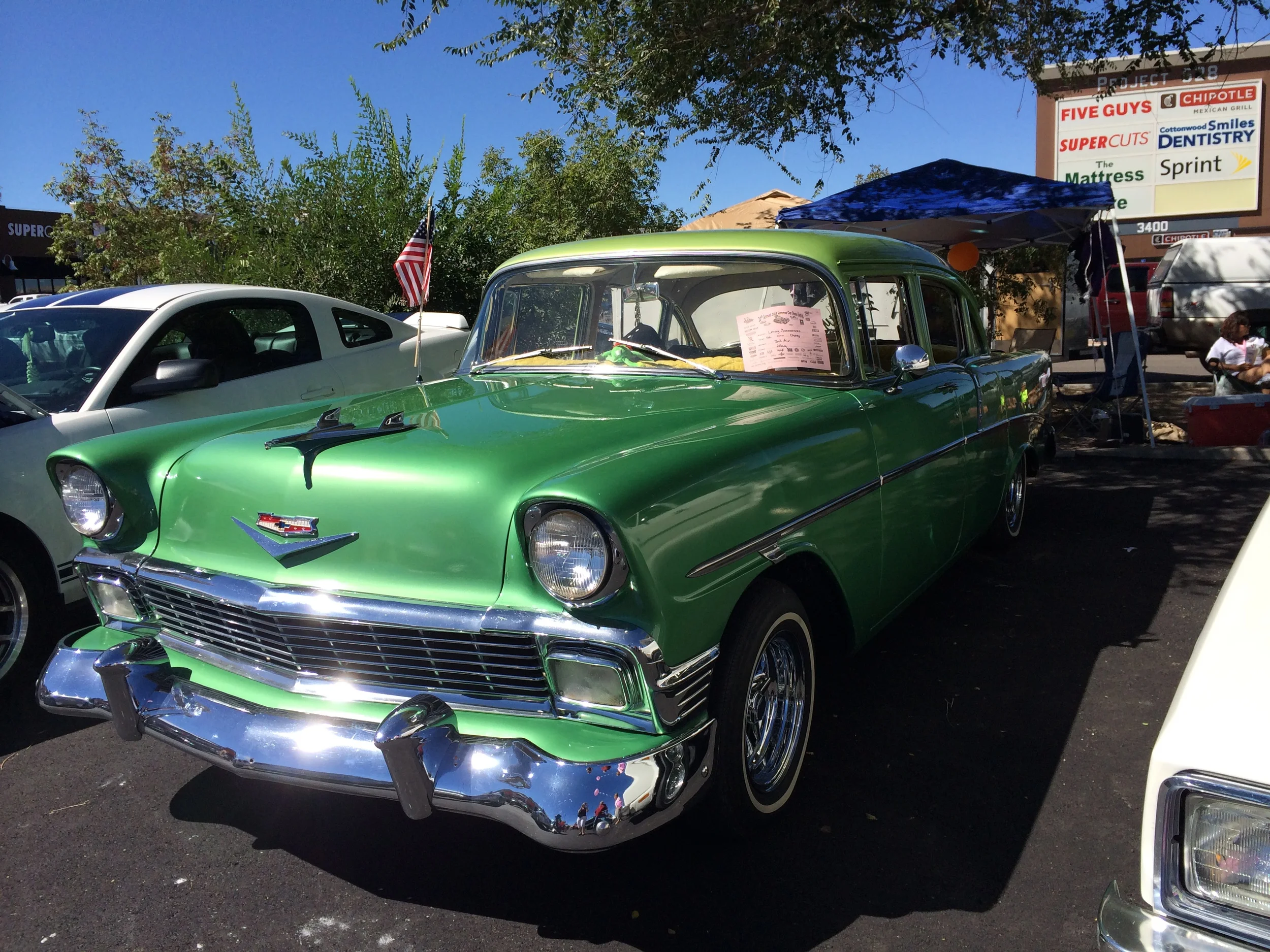 Albuquerque - Parking Lot Car Show