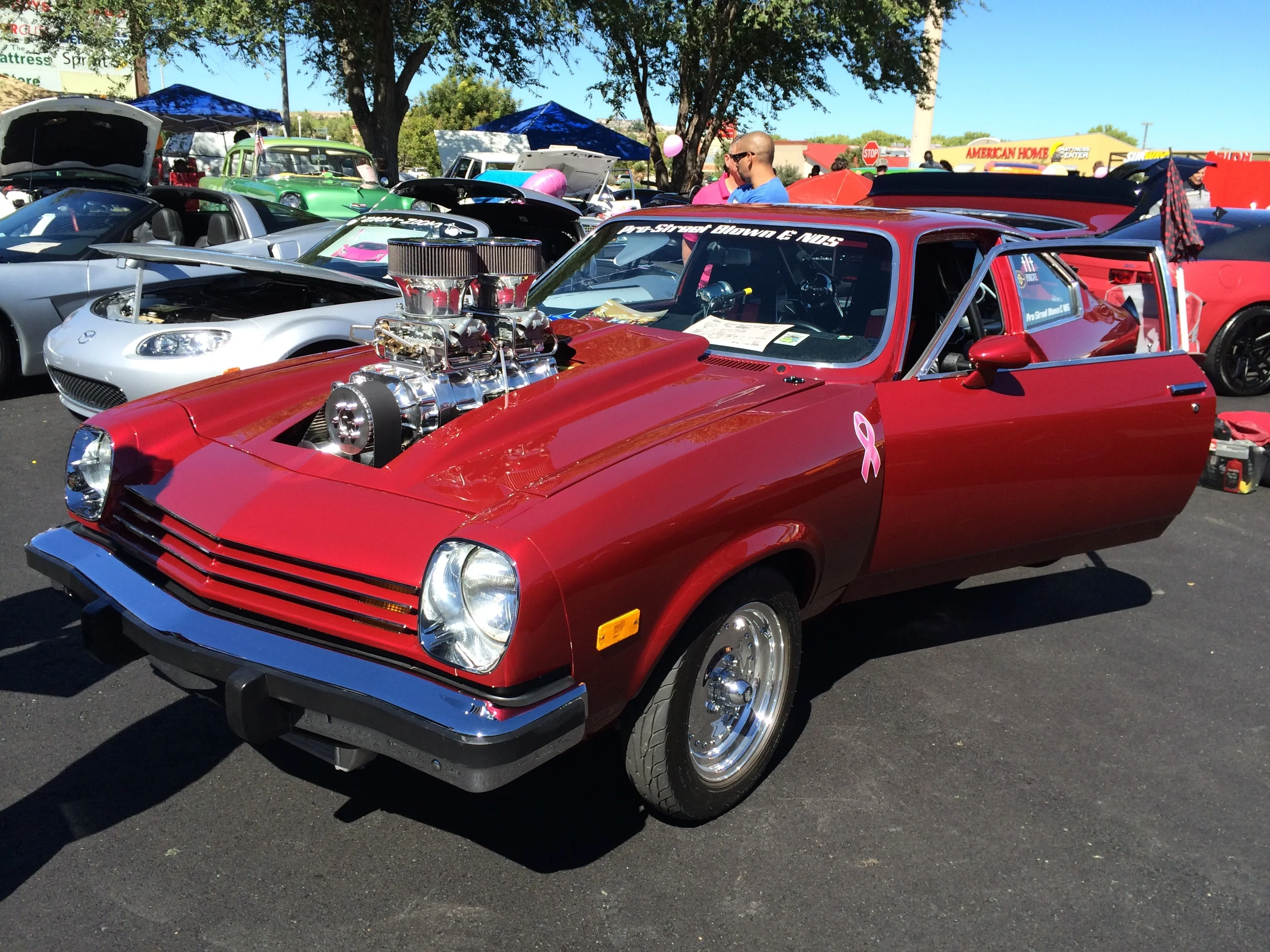 Albuquerque - Parking Lot Car Show