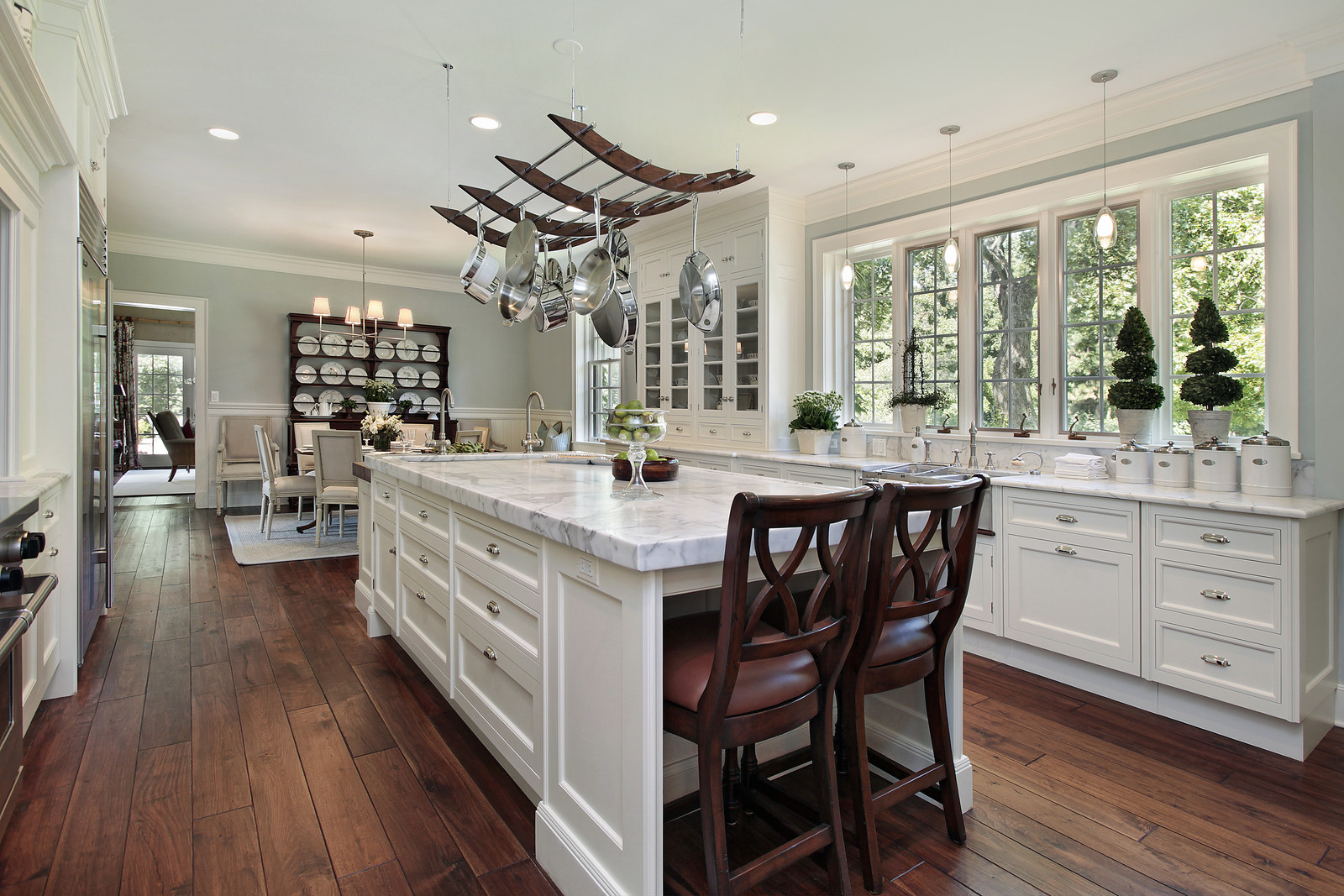 Classic-Luxury-Kitchen-Table.jpg