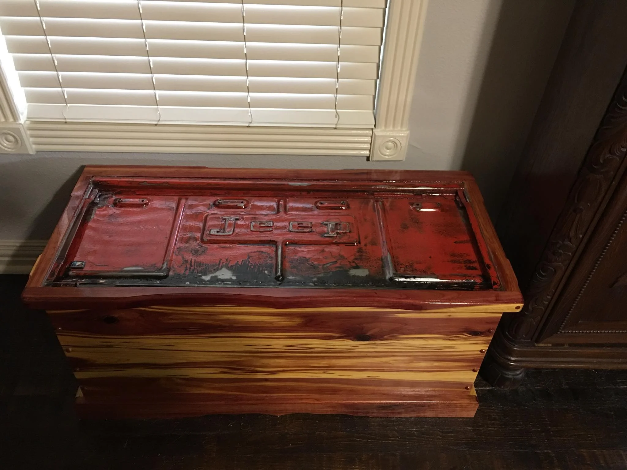 2018jeepchest.jpg