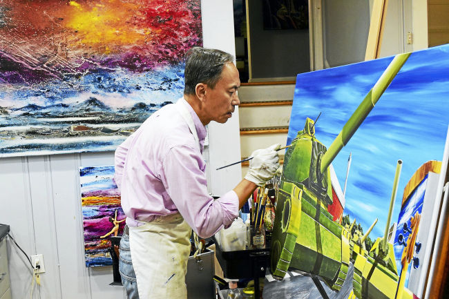 Eric C. Chiang When the Taiwan born artist Eric Chiang decided to leave his native land in 1981 he was taking a giant leap of faith. “In the ‘70s Taiwan was a poor country and opportunities for young men like myself were somewhat delicate,” he explained in his excellent and precise English during a recent conversation at his home-studio in Westport..........