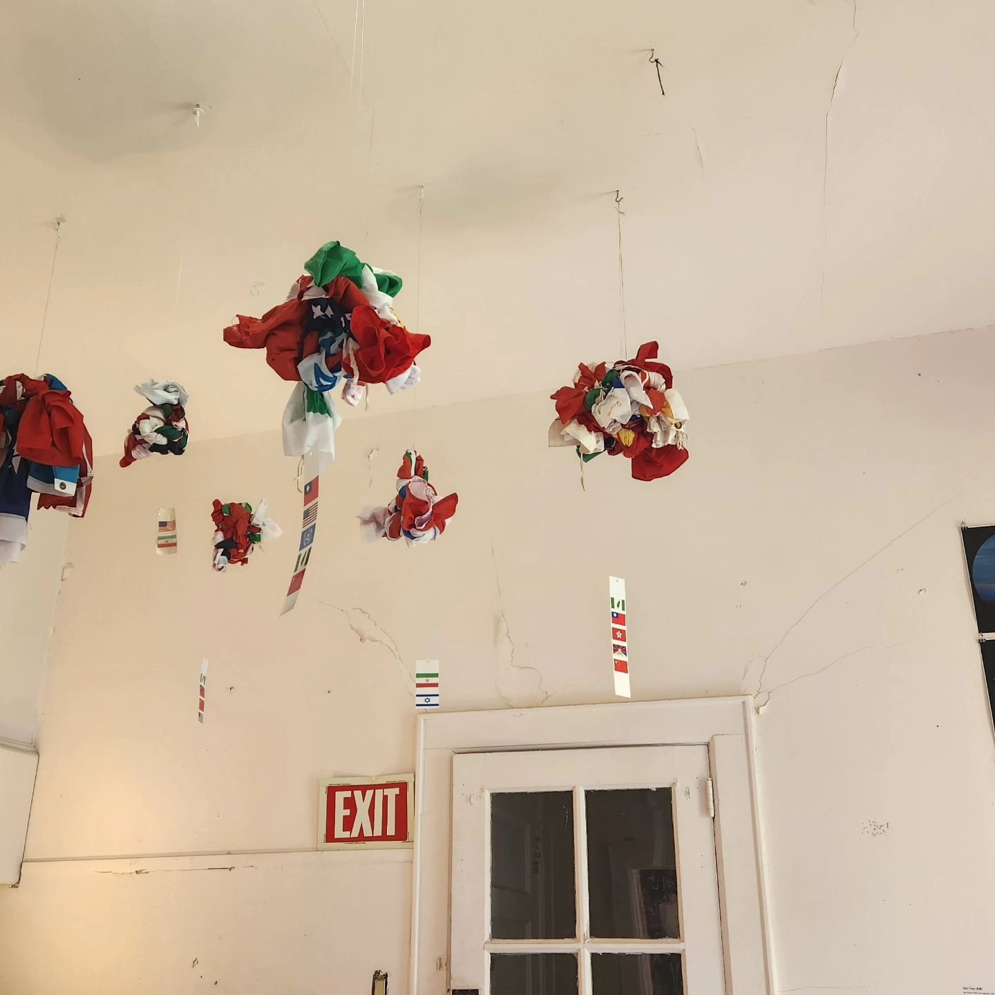 Gordian Knot installation by Taiwanese American Artist Chin-Chih Yang is now on view at TAAC House 7b, Nolan Park on Governors Island. @chinchih_yang @khll2060 @governorsisland
#GovIslandArts #TaiwaneseAmericanArtsCouncil 

Reference :
Gordian knot,&