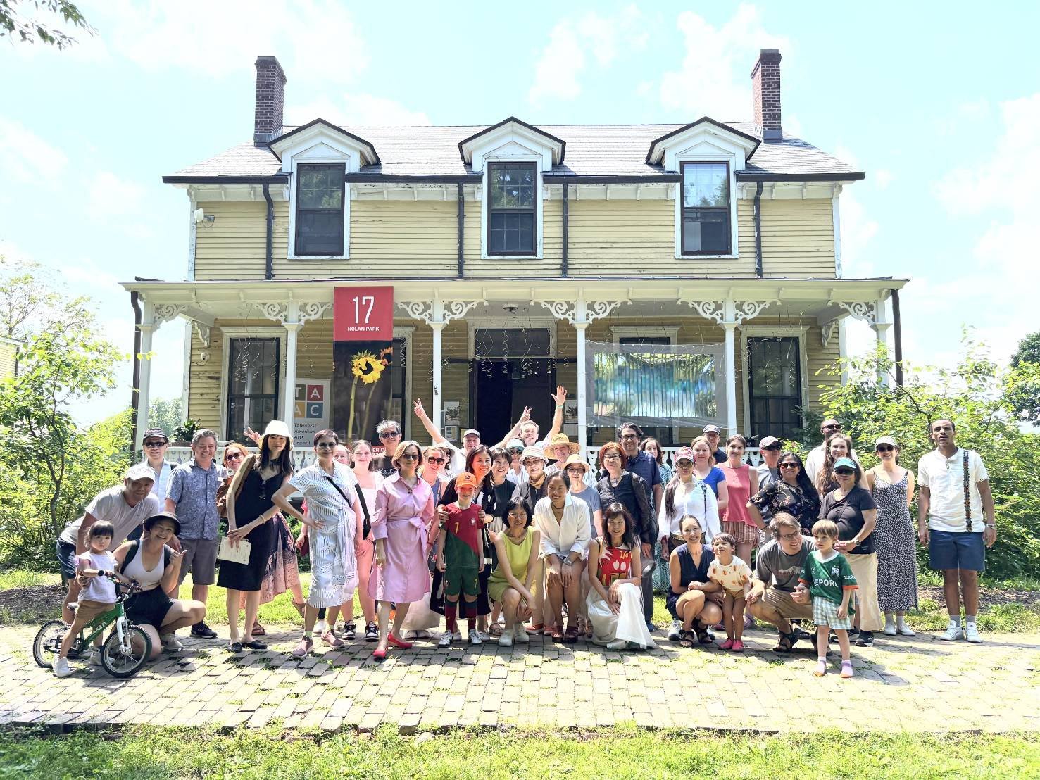 House 17 Studio artists and programs