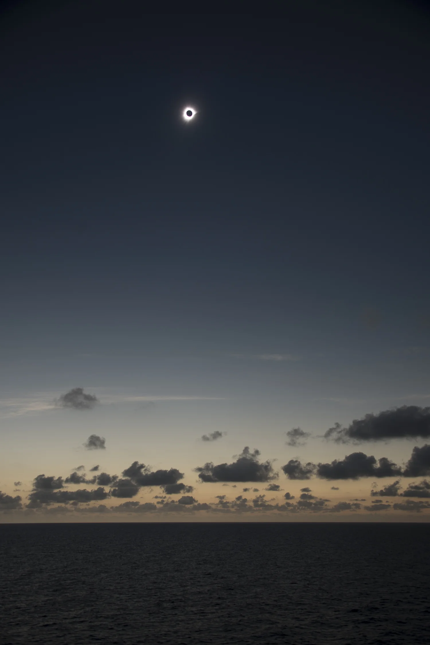 Wide angle view of the eclipse by Michael Zeiler
