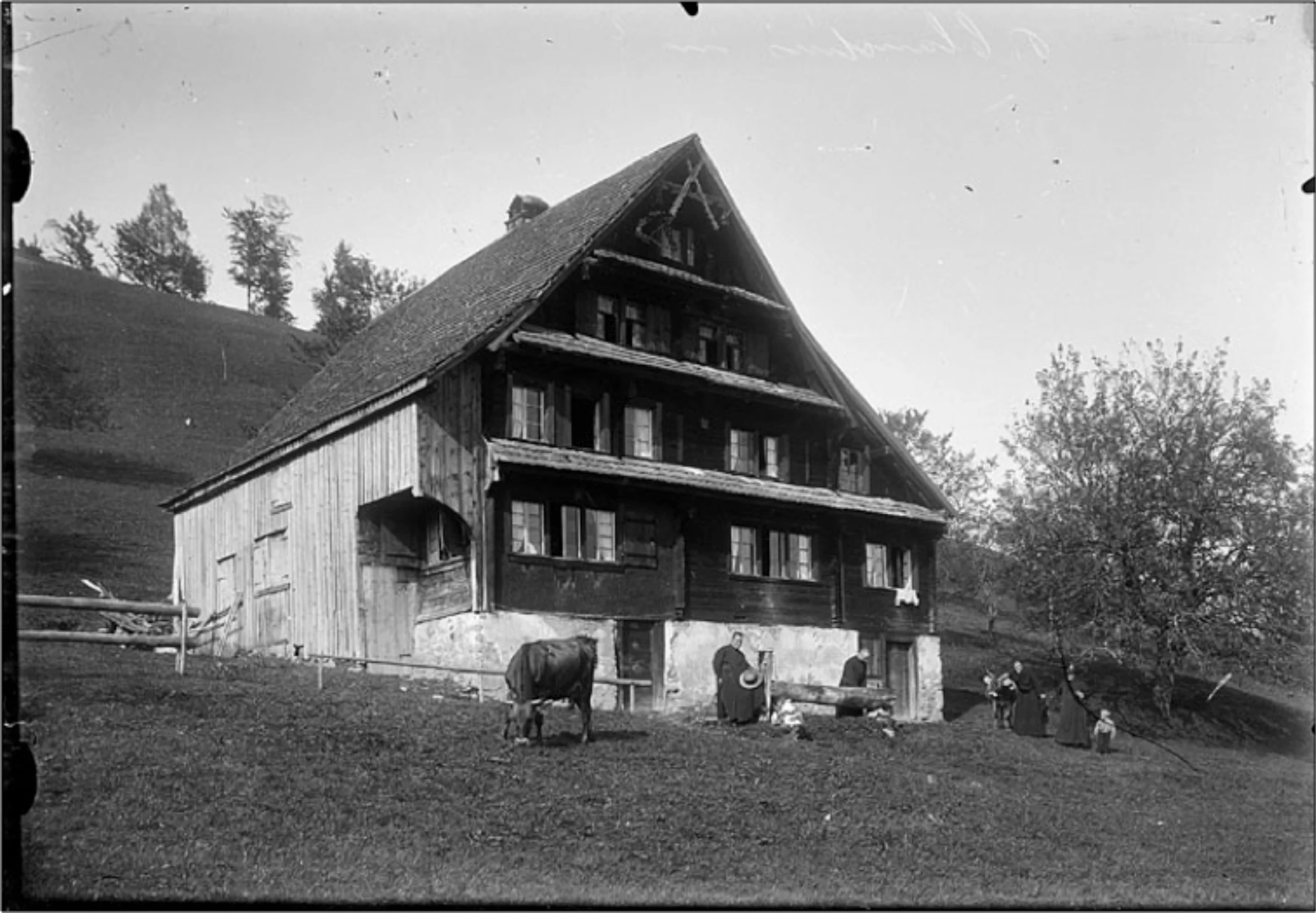 Bauernhaus Müserberg 1, zwischen ca. 1880 und ca. 1940 (KAE, Glasplatte 04439)