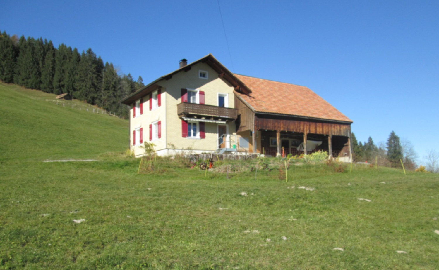 Bauernhaus Müserberg 3 mit direkt angebautem Stall