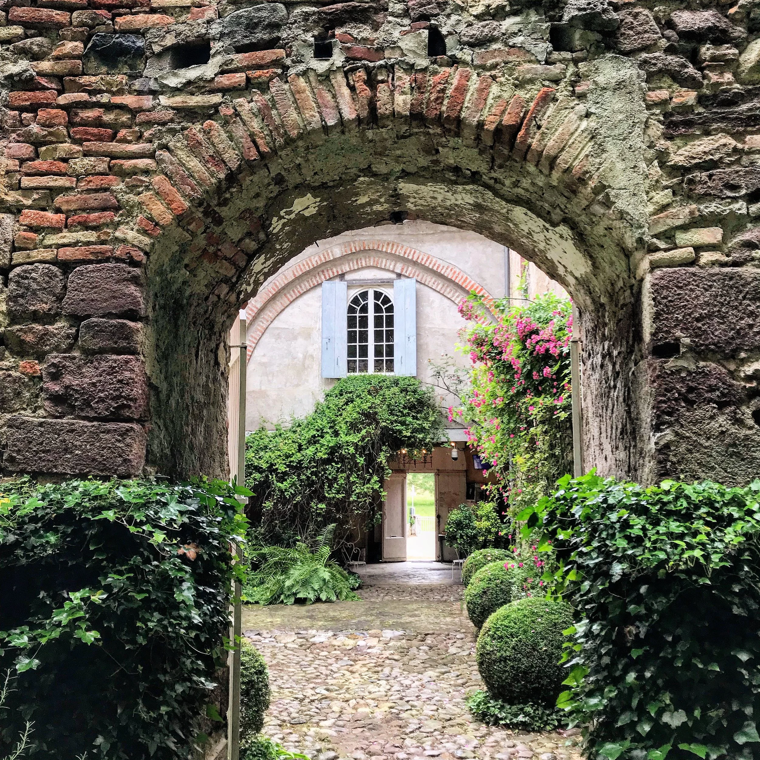 chateaudegudanesphoto.jpg