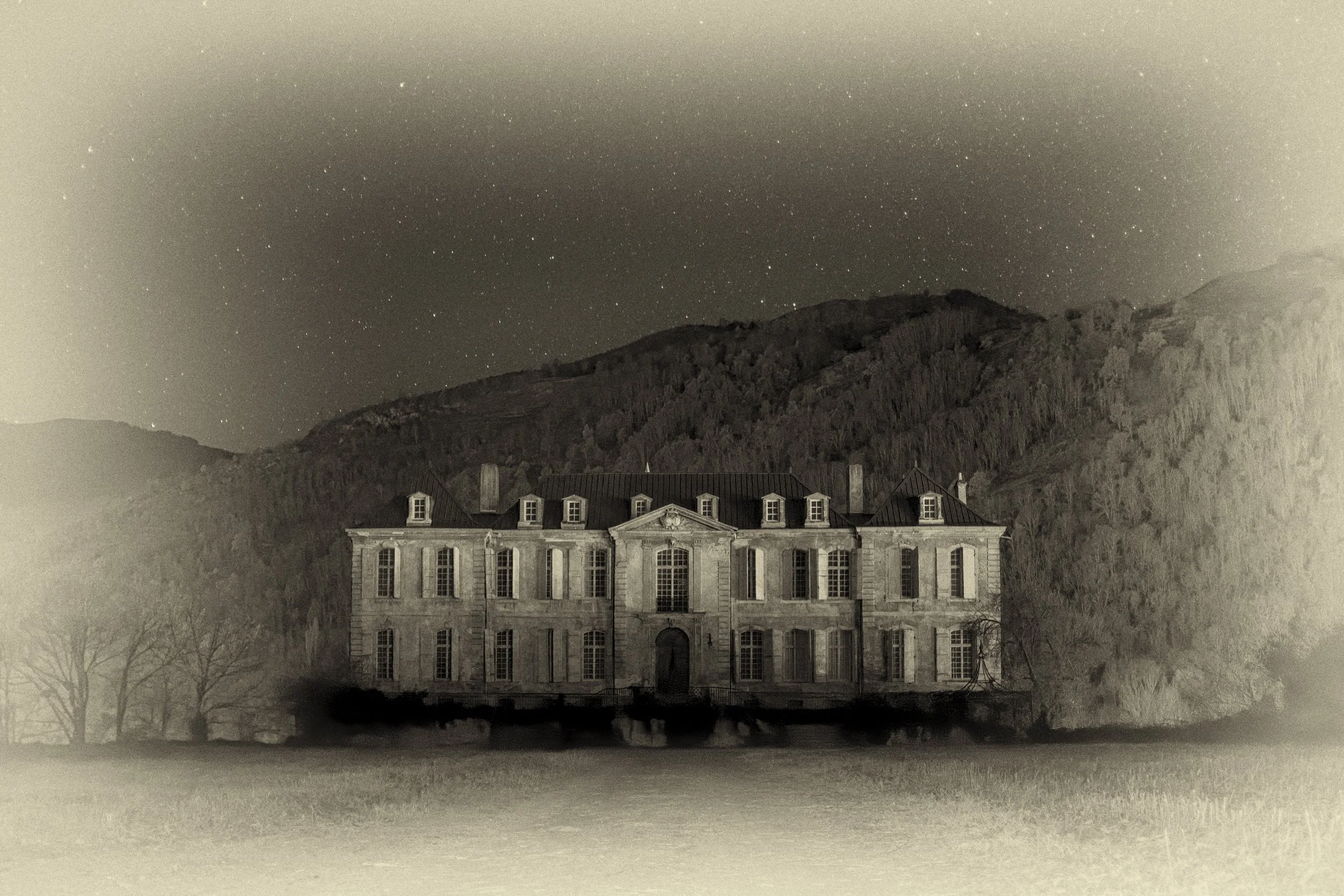 Chateau+de+Gudanes+-+Summer+Starry+Night.jpg