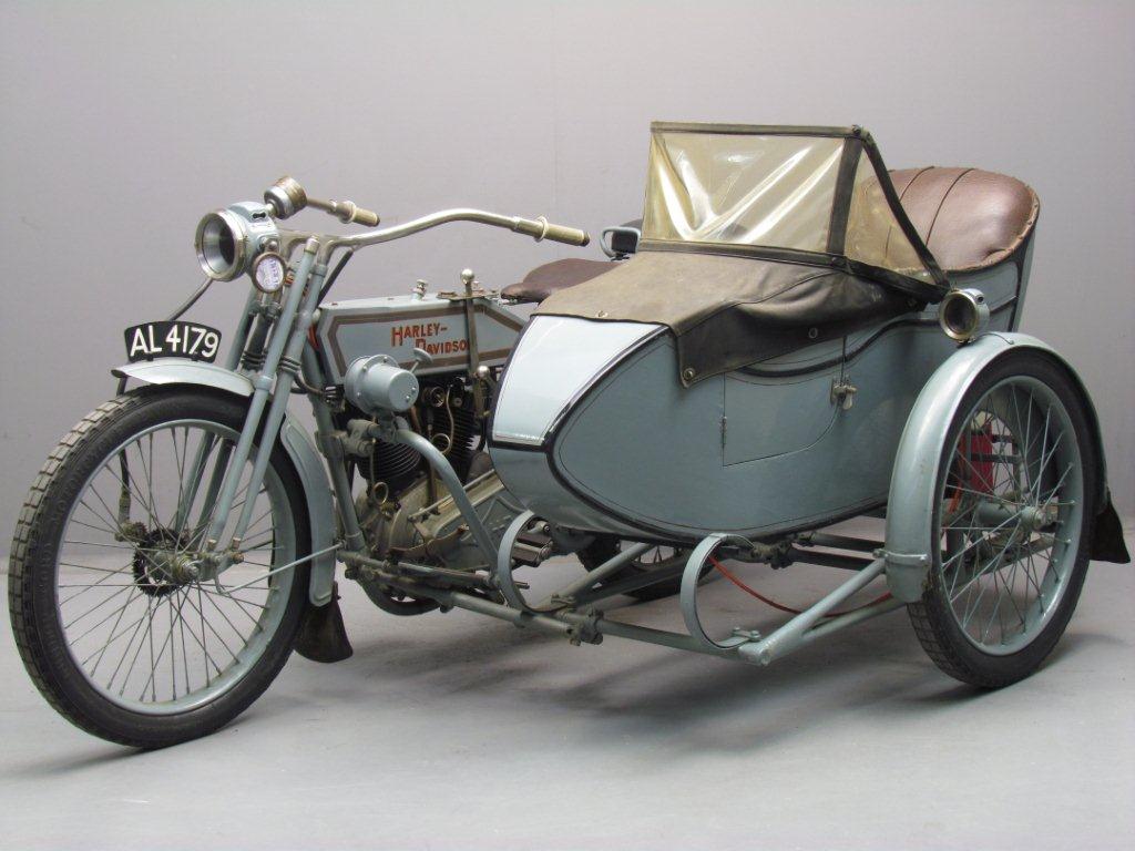 1915 – 11 HP V-Twin