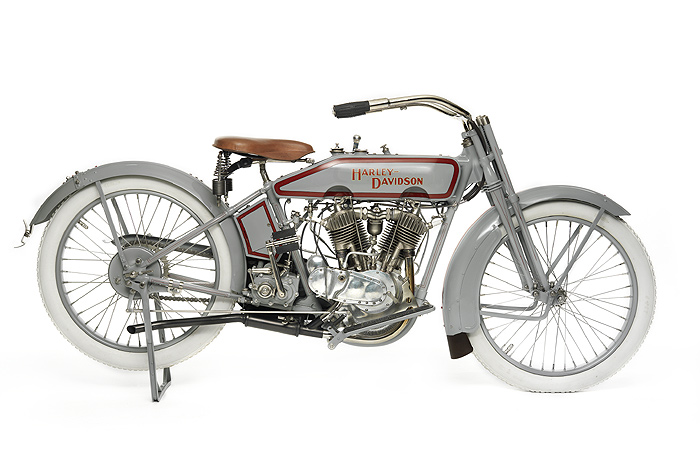 1915 – 11 HP V-Twin